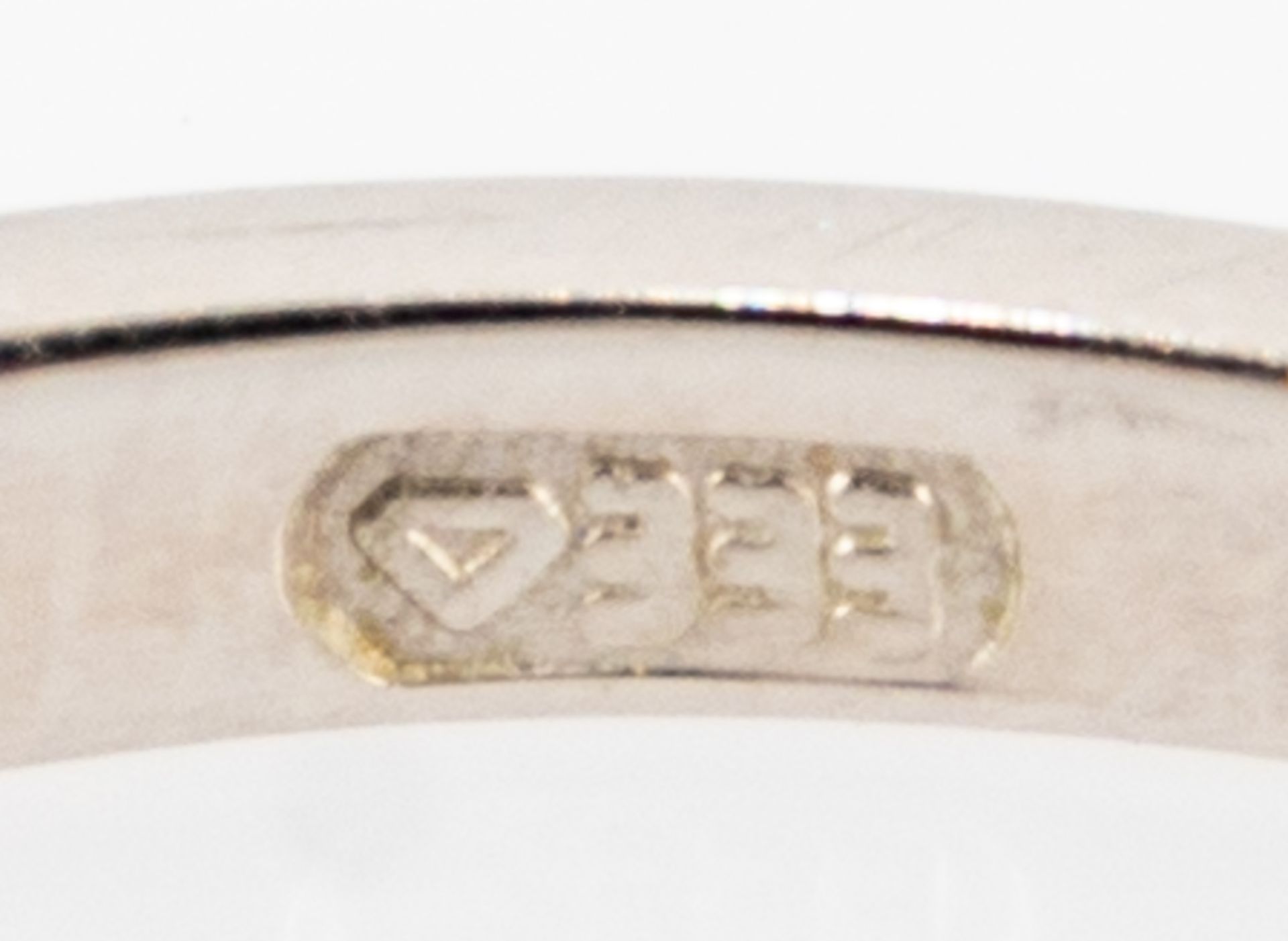 333er Weißgold Beisteckring mit Brilliant von 0.02 kt ( P1) besetzt; Ringinnendurchmesser ca. 17 mm - Image 5 of 6