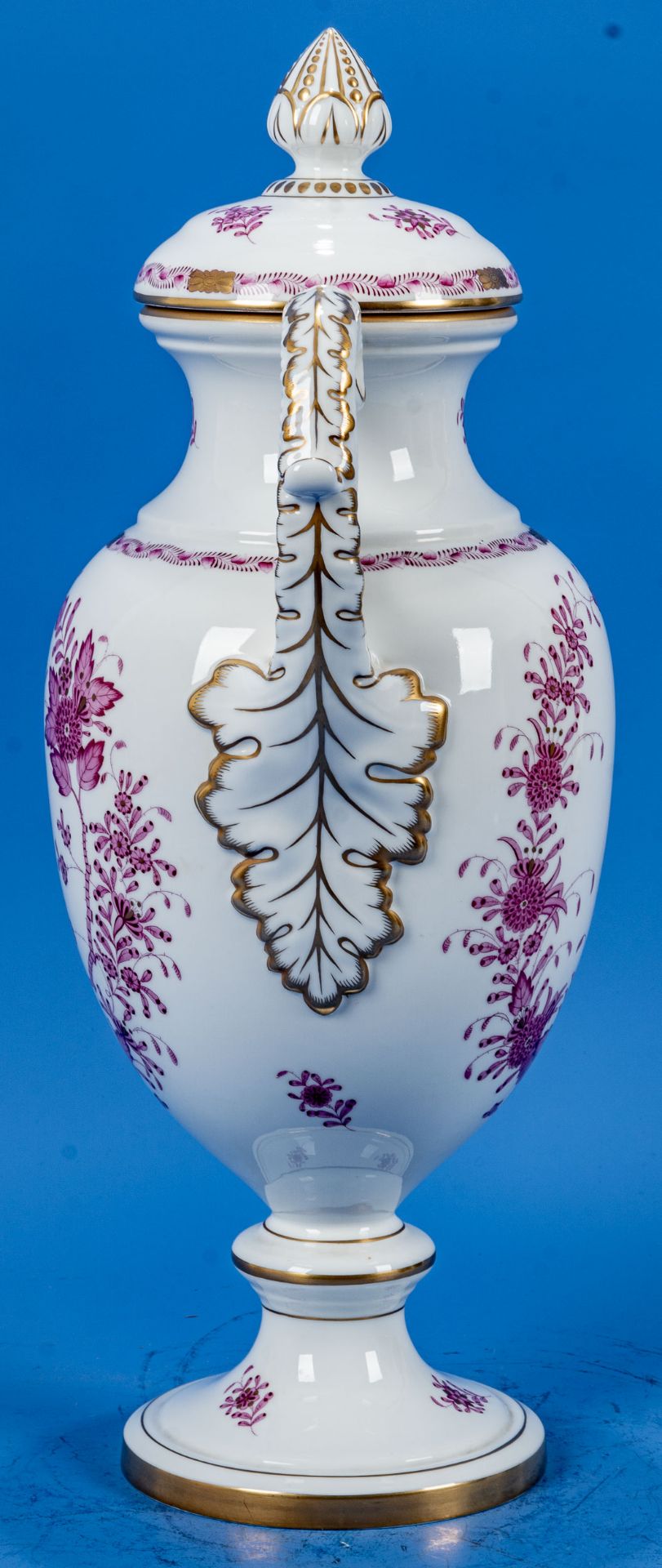 Prachtvolle Amphoren - Vase, Herend ,  Apponyi - Dekor mit äußerst reicher Vergoldung; ca. 49 cm ho - Bild 8 aus 15
