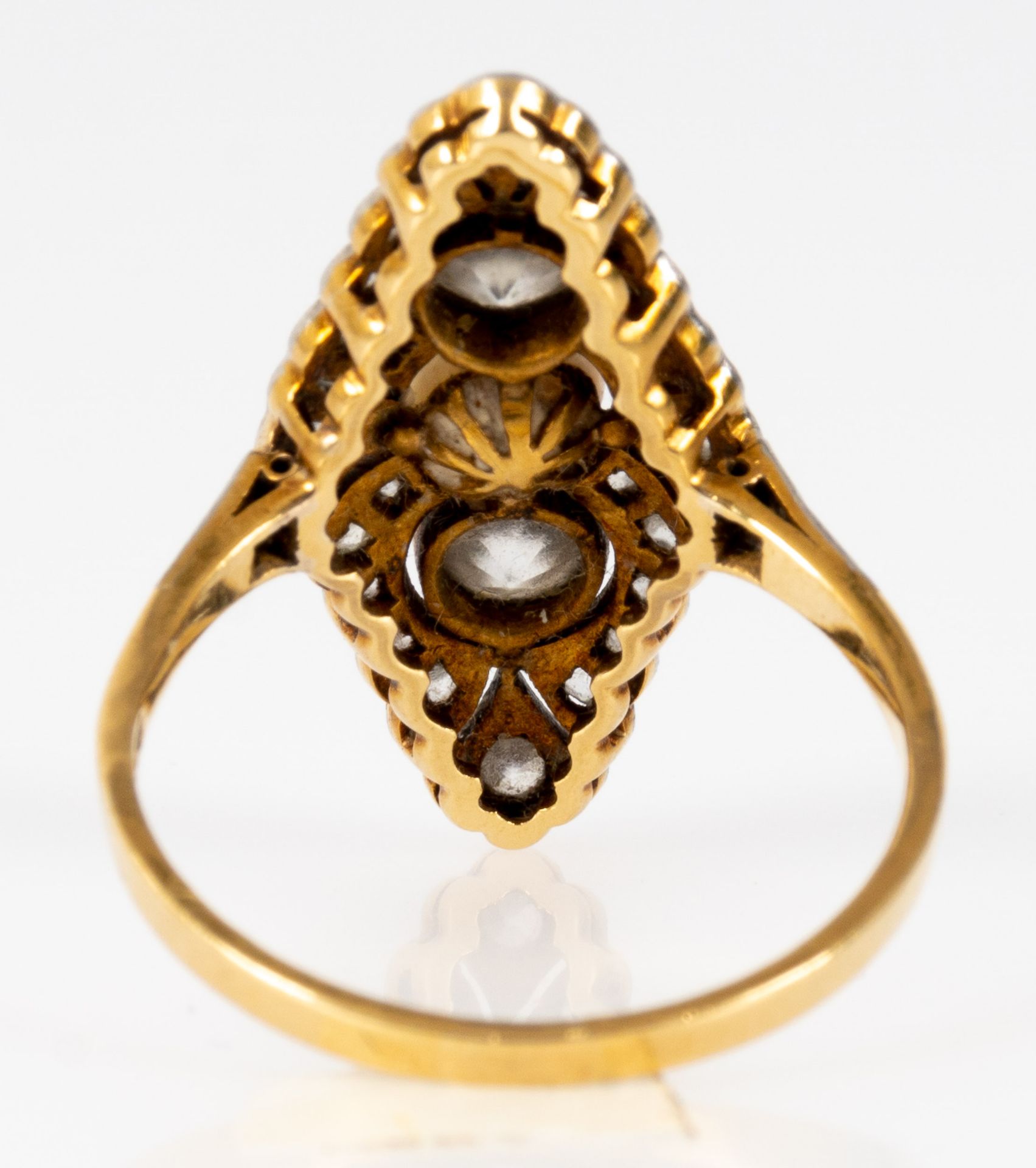 Zeitlos eleganter Art-Deco Schiffchenring, 18 kt, mit Diamanten und lüstrierender hellcreme-farbene - Image 6 of 7