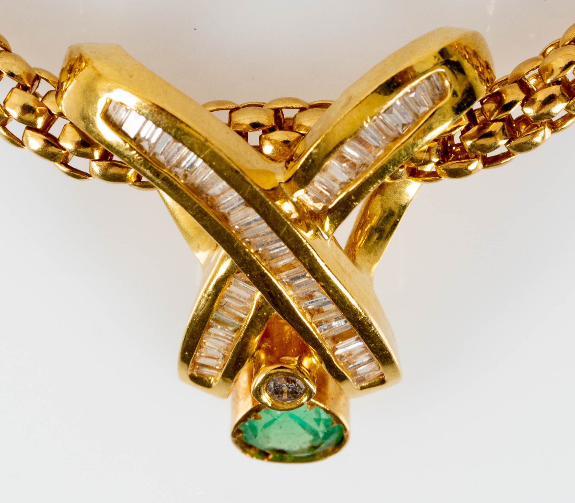 Prächtiges Smaragd-Brillant-Collier, bewegliche, ca. 46 cm lange tauförmige Halskette mit einer Bre - Bild 6 aus 10