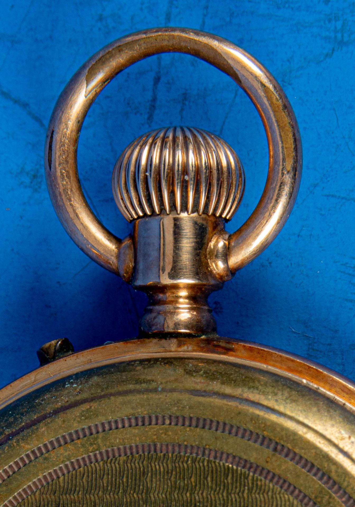 Antike Sprungdeckeltaschenuhr um 1900, vergoldeter Staubdeckel, Glas defekt, Werk ungeprüft, Gehäus - Bild 10 aus 15