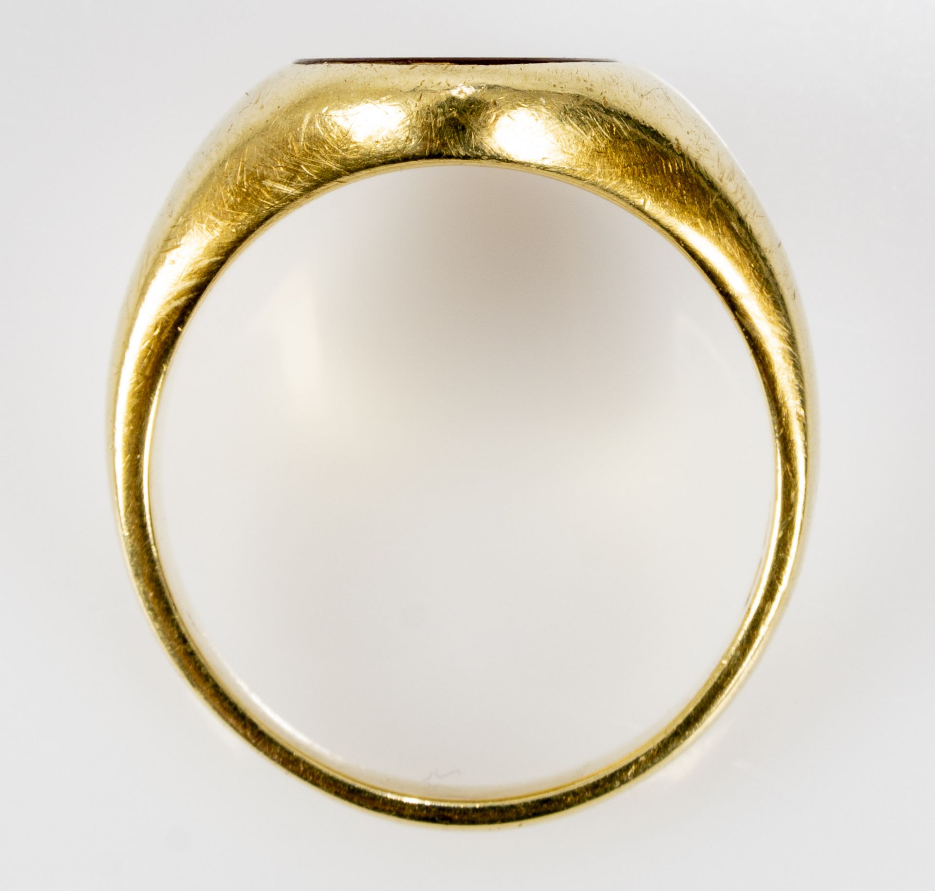 Klassischer Siegelring, schwere 14 kt. Gelbgold-Ausführung mit eingefasster Platte, unter dem Ringk - Bild 5 aus 7