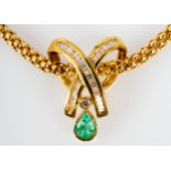 Prächtiges Smaragd-Brillant-Collier, bewegliche, ca. 46 cm lange tauförmige Halskette mit einer Bre
