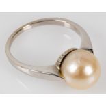 585er Weißgold Damenring mit schlichter Perle als Ringkopf, ca. 4 gr. brutto, Ringinnendurchmesser