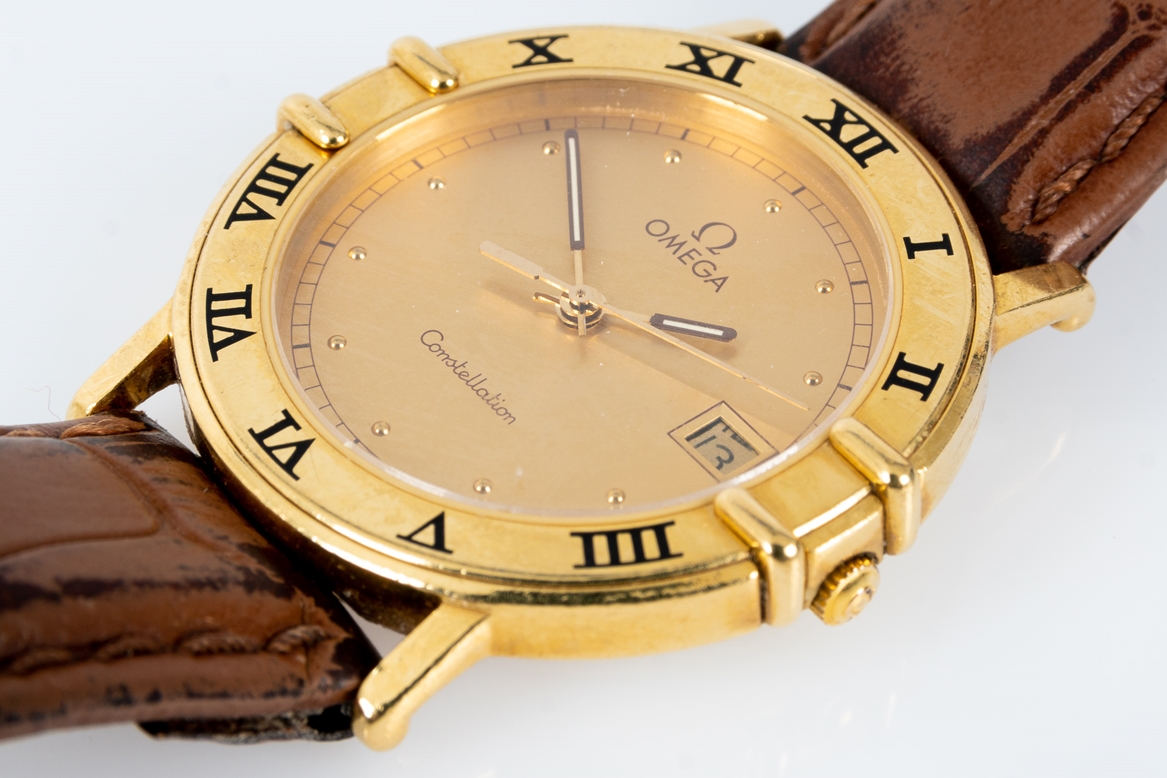 "OMEGA CONSTELLATION", Damenarmbanduhr mit Lederband. 585er Gelbgoldgehäuse, Nr. 53249321. Außenrin - Image 4 of 8