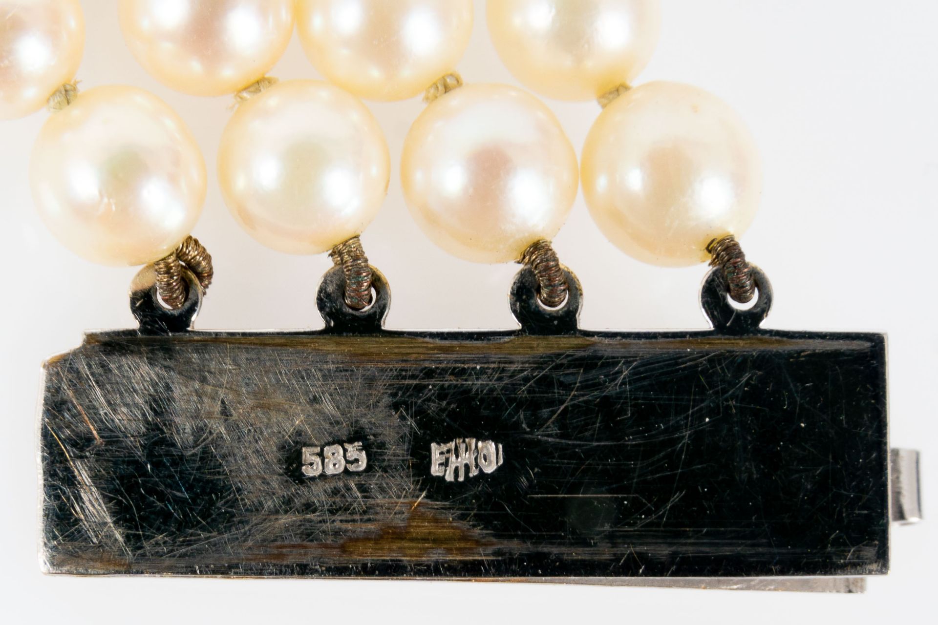 4-reihiges Zuchtperlenarmband, die champagnerfarbenen Perlen einzeln geknotet, 14 kt Weißgold, Mont - Image 8 of 8