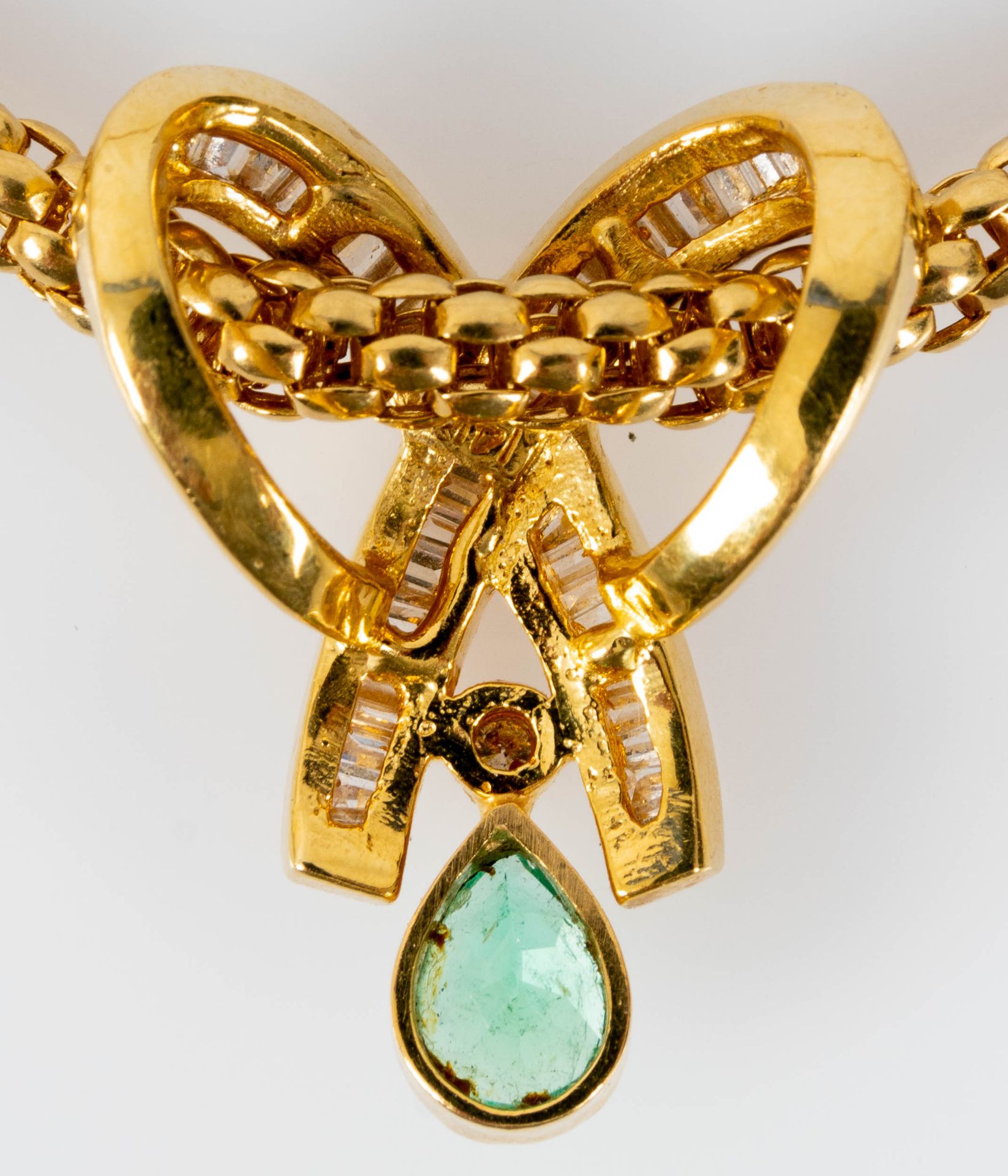 Prächtiges Smaragd-Brillant-Collier, bewegliche, ca. 46 cm lange tauförmige Halskette mit einer Bre - Image 7 of 10