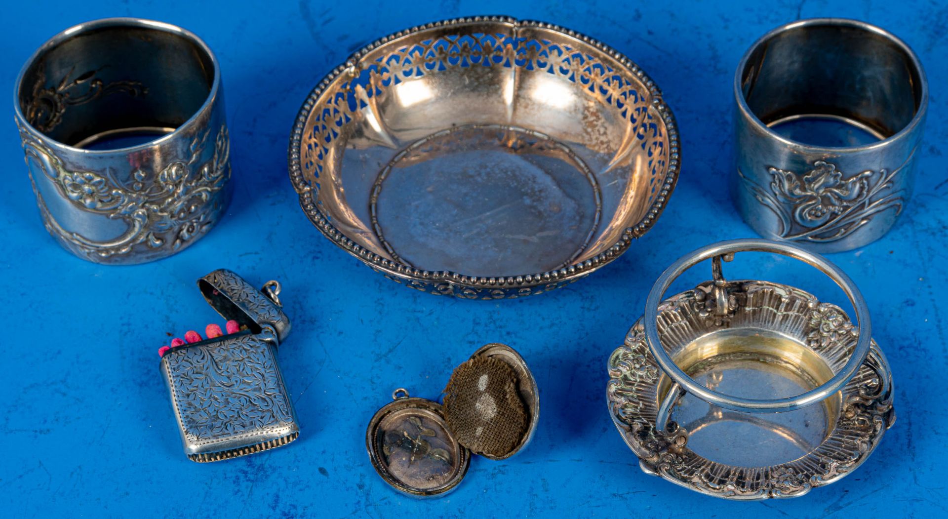 11tlg. Sammlung verschiedener Silberwaren, überwiegend Silber; versch. Alter, Größen, Materialien, - Image 4 of 6