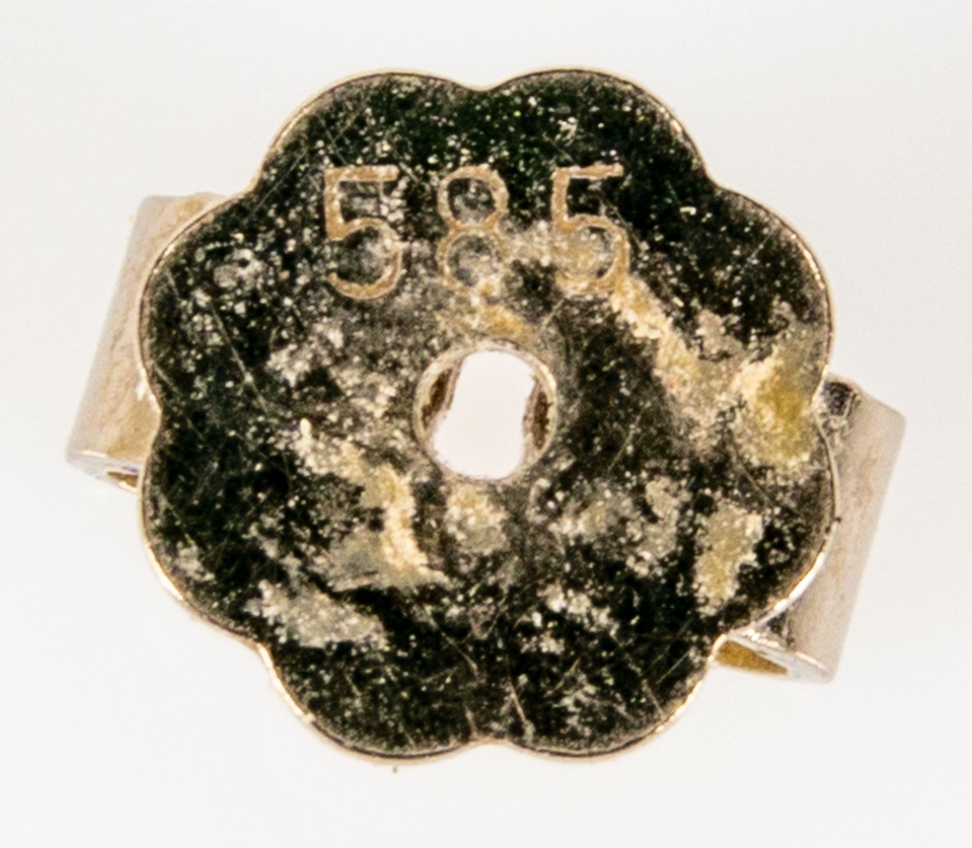 Einzelner 585er Weißgold- Ohrstecker mit Diamantbesatz im Brillantschliff. Schöner, getragener Erha - Image 6 of 6