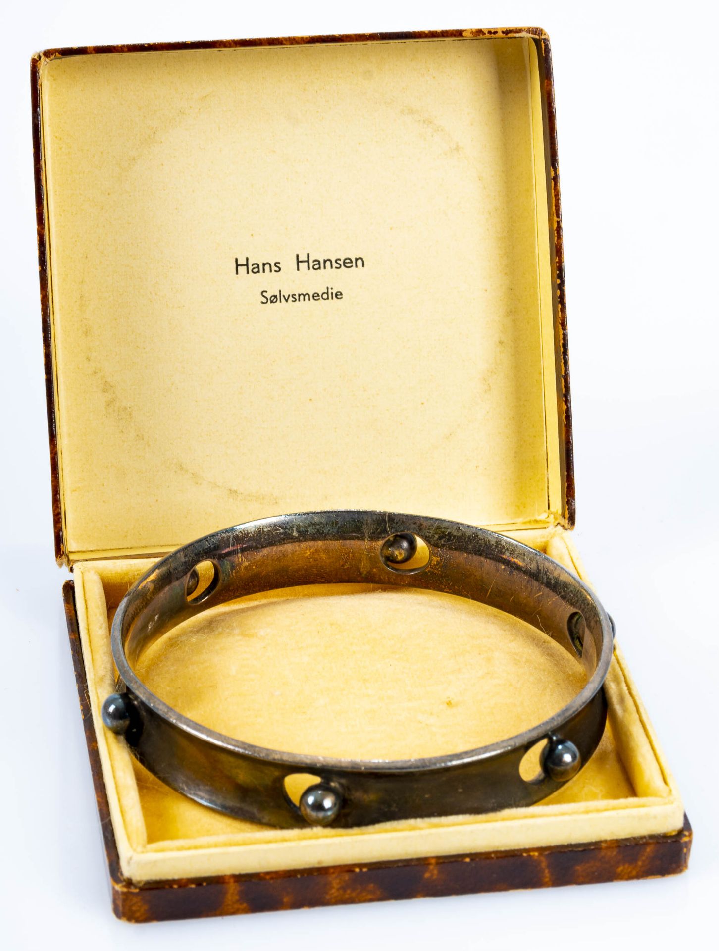 Designer-Armreif des "Hans Hansen Solvsmedie" aus 925er Sterlingsilber in orig. Box; ca. 49 gr., Du