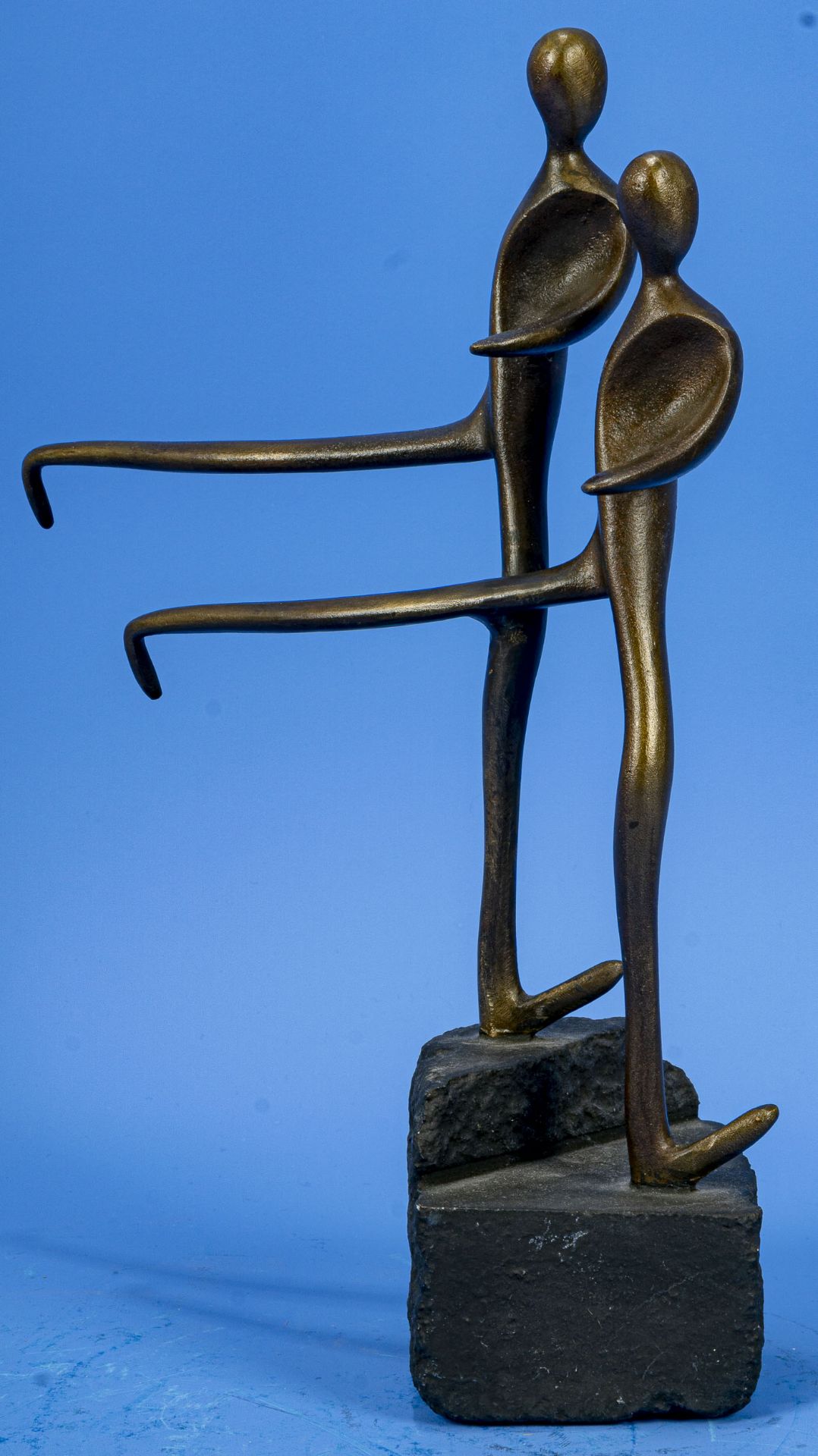 "Paarlauf", auf Sockel montierte, dunkel patinierte Bronzefigurengruppe des hannoverschen Bildhauer - Bild 2 aus 11