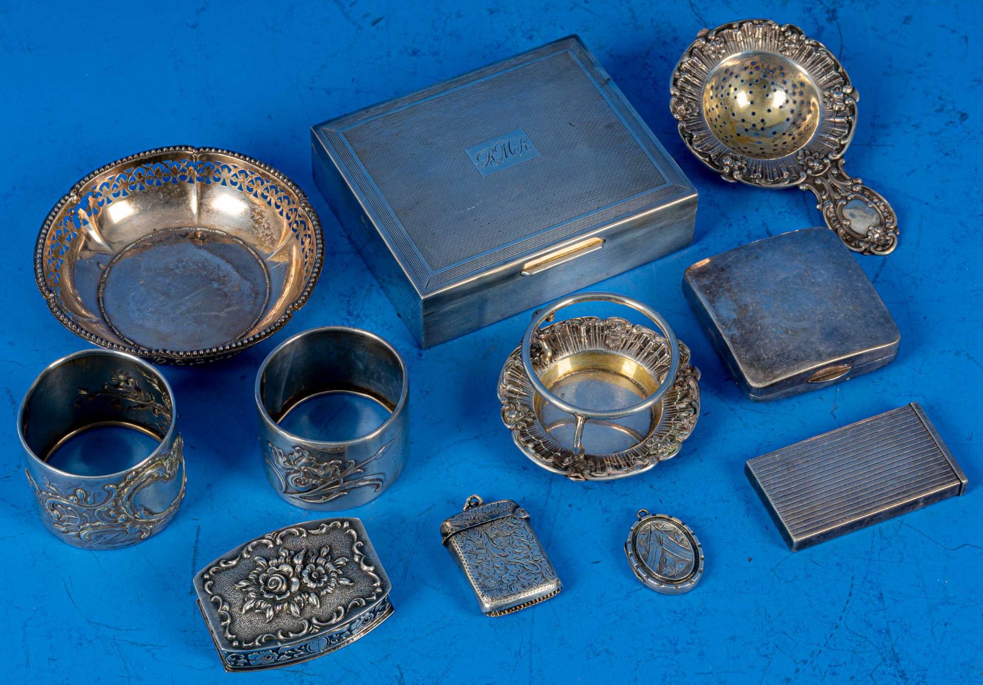11tlg. Sammlung verschiedener Silberwaren, überwiegend Silber; versch. Alter, Größen, Materialien, - Image 2 of 6