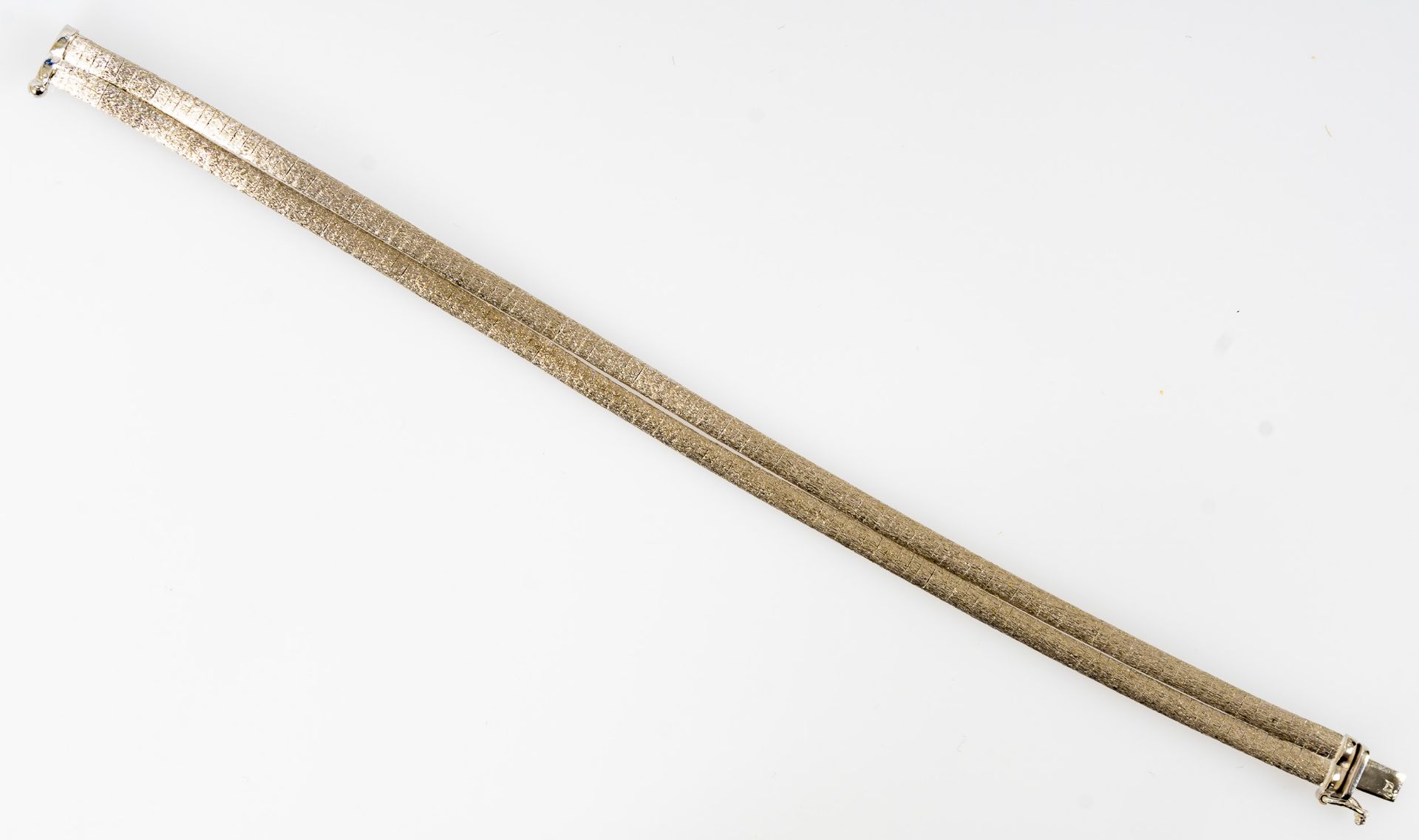 2strängiges Armband, 65% Silberlegierung, Länge ca. 18,5 cm; Sicherheitsverschluss, schöner Erhalt. - Bild 4 aus 6