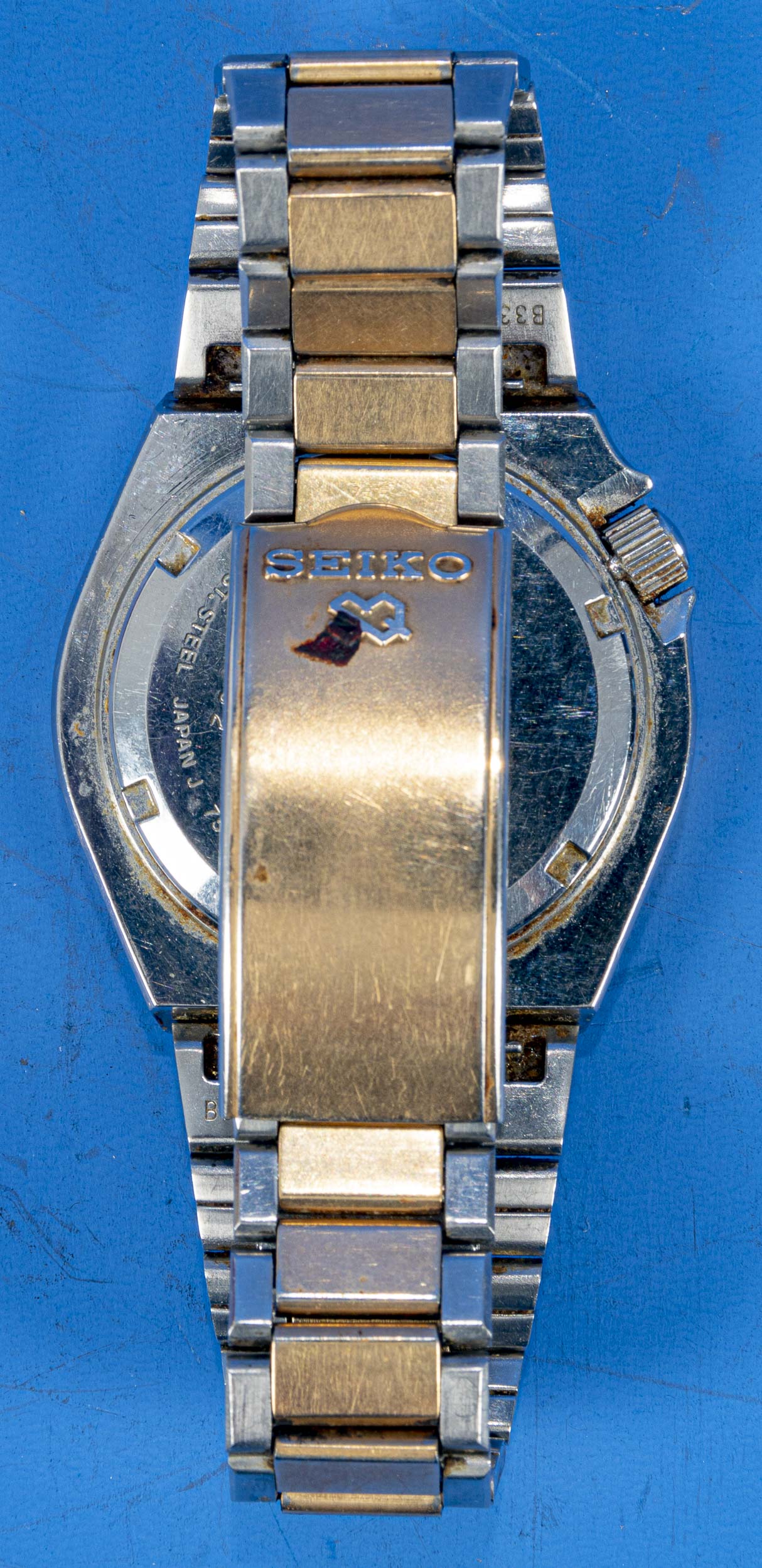 SEIKO SPORTS Quarz Herrenarmbanduhr mit Datum & Tagesanzeige, stärkere Tragespuren, ungeprüft. Orig - Image 6 of 7