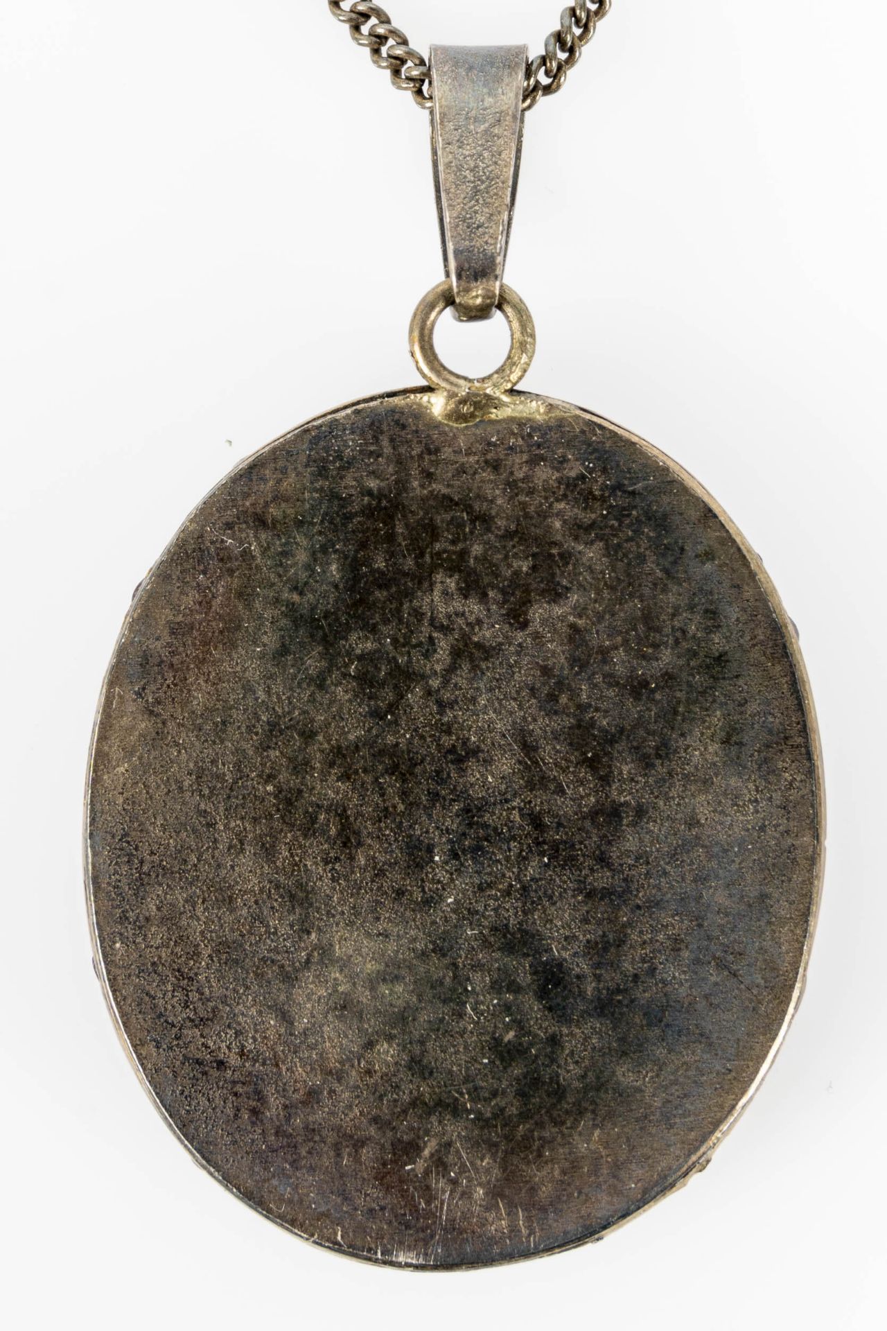 Silberne Halskette/ Gliederkette, Länge ca. 45 cm, mit Granat besetztem ovalem Kettenanhänger an be - Bild 6 aus 7