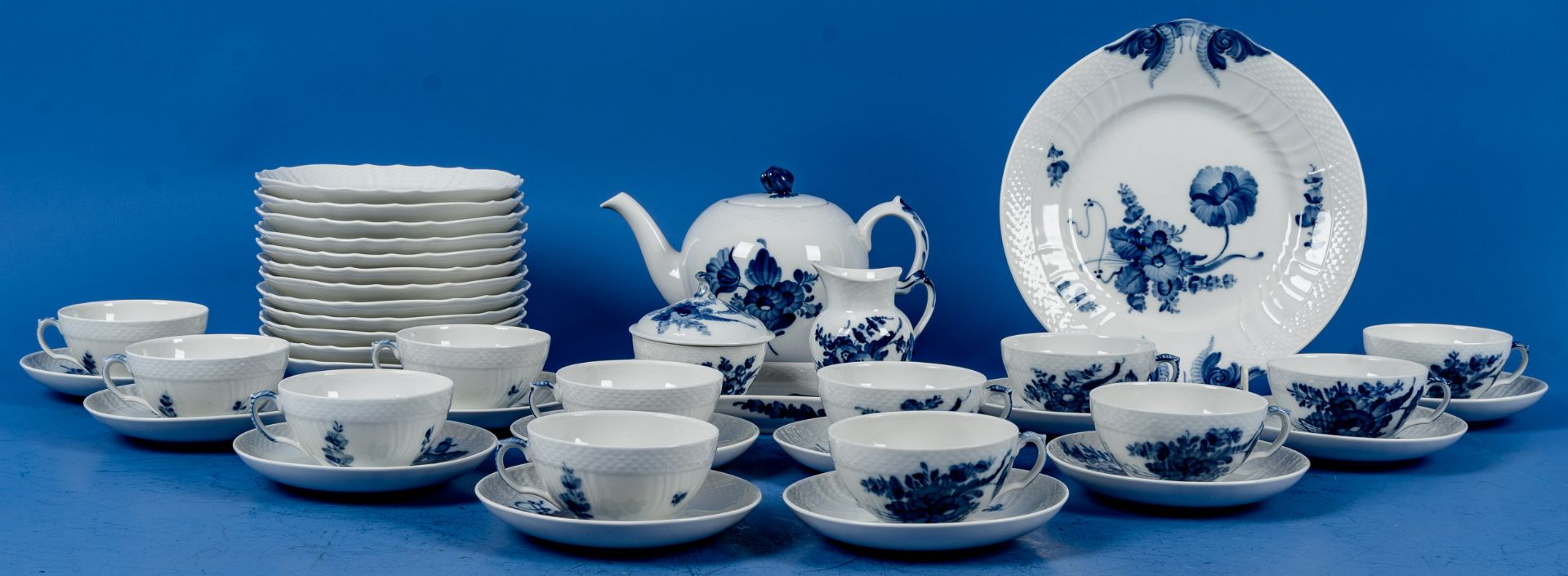 41teiliges Teeservice für 12 Personen, Royal Copenhagen, königlich dänisches Weißporzellan mit blau - Image 2 of 9