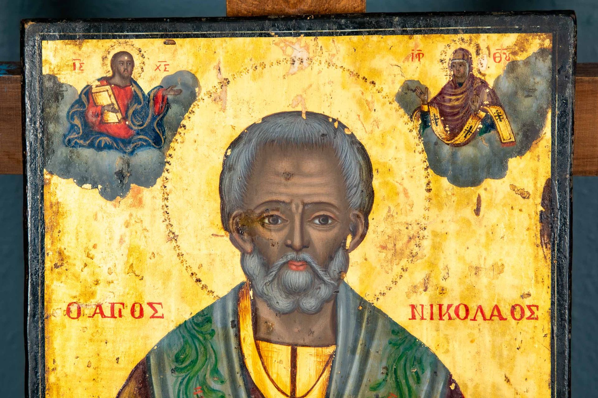 Antike griechische Ikone "Christus Pantokrator", Tempera auf Eichenholztafel, 19./ 20. Jhdt., gerin - Bild 4 aus 5