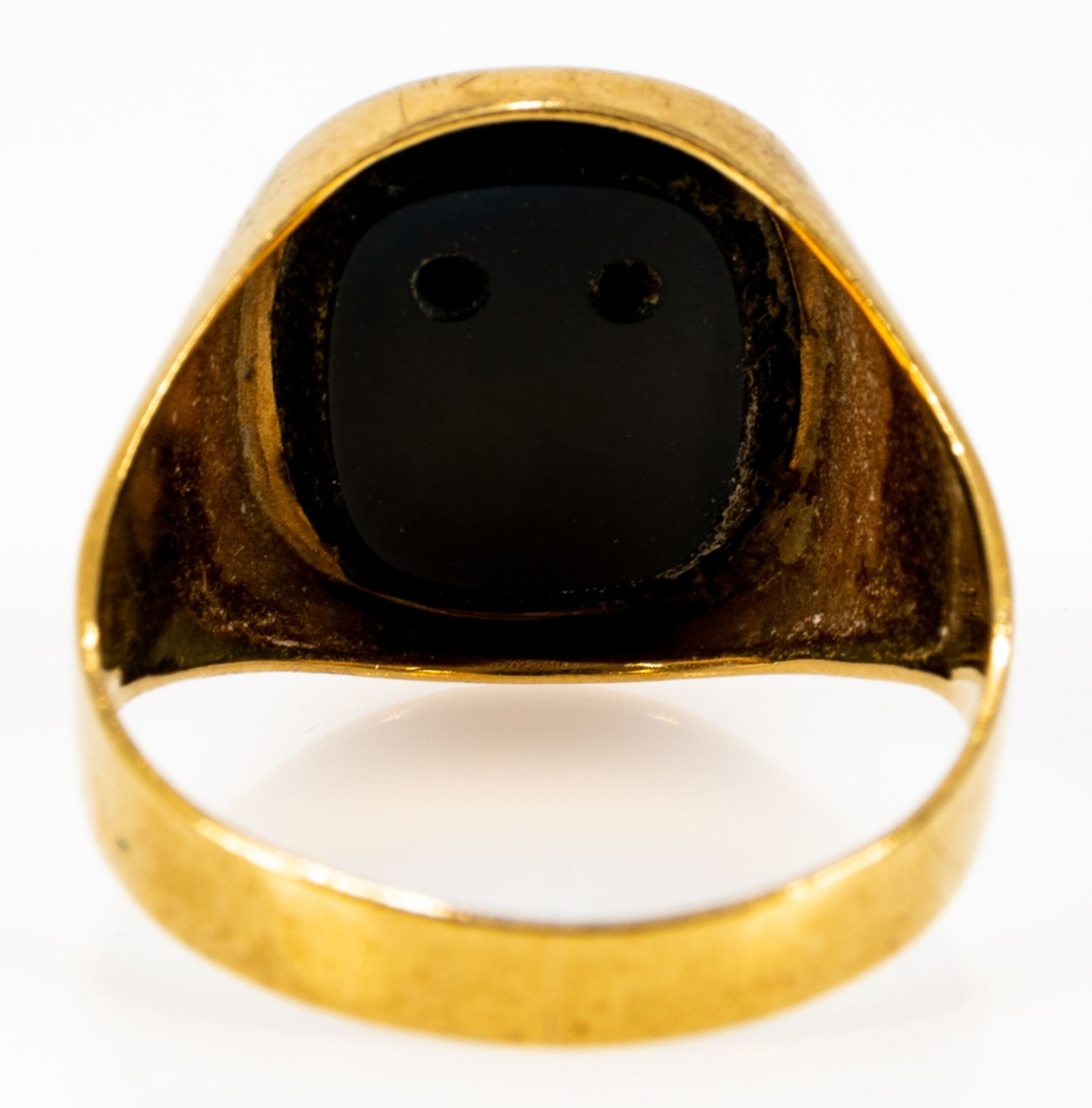 Dekorativer Herrenring, 333er Gelbgold, der Ringkopf mit ungravierter Wappenkartusche auf schwarzem - Bild 5 aus 6