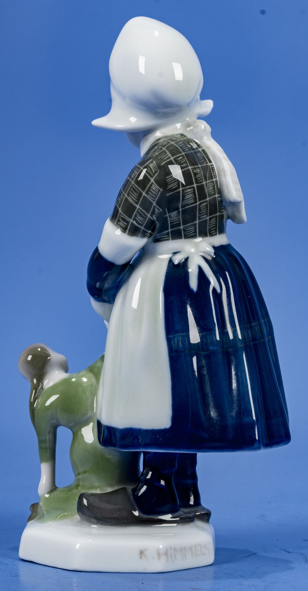 "Mädchen mit Puppe", farbig staffiertes Rosenthal Weißporzellan, Kunstabtlg., mit grüner "Eiserner - Image 3 of 9