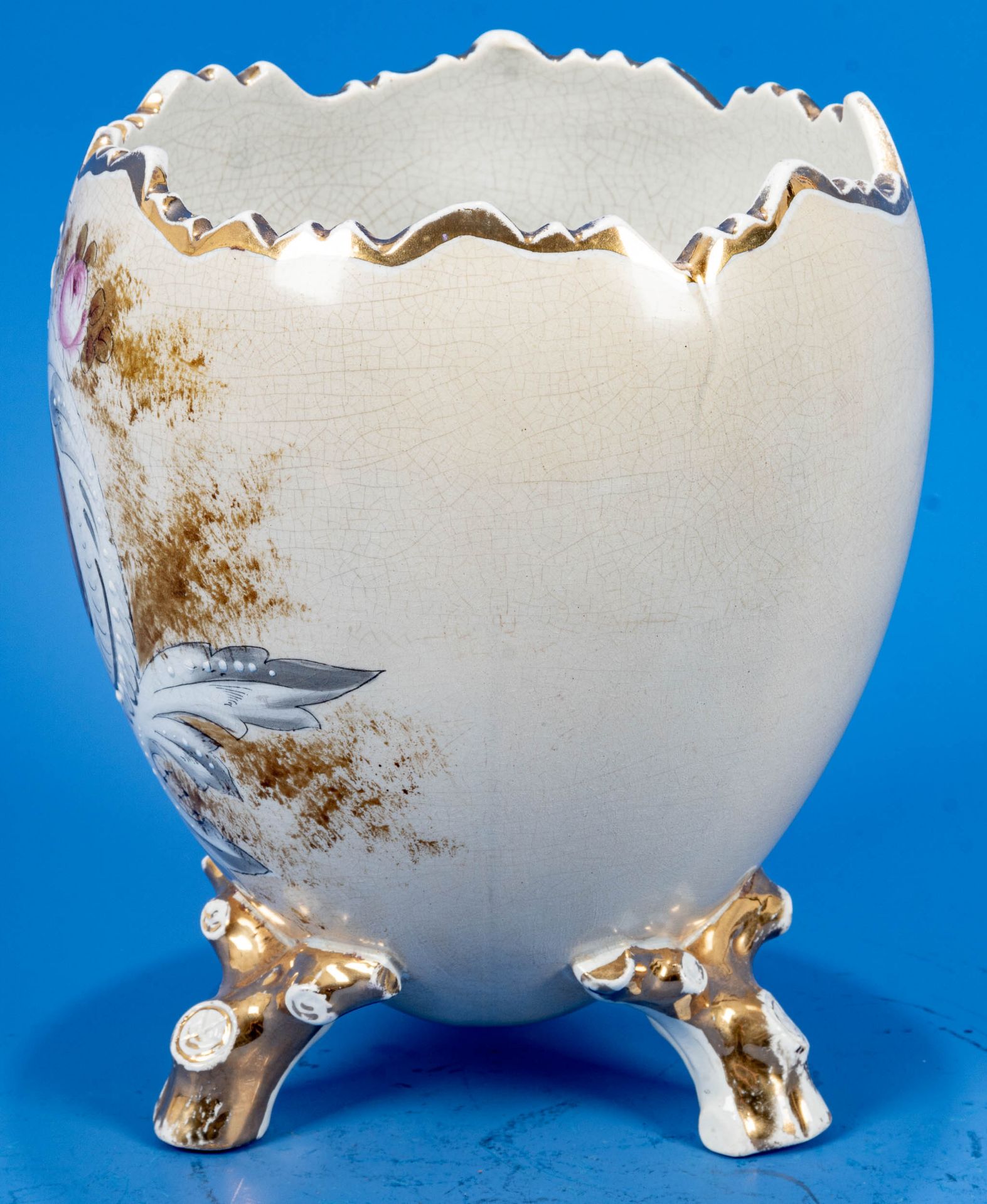 Eiförmige Tischvase, Weißporzellan mit polychromer Fassung & stellenweise Golddekor, auf astförmige - Bild 7 aus 9