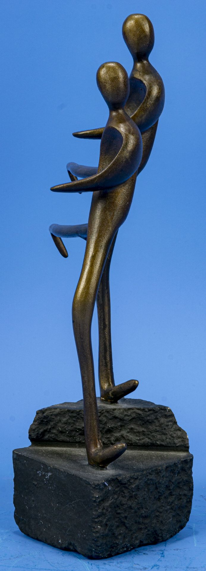 "Paarlauf", auf Sockel montierte, dunkel patinierte Bronzefigurengruppe des hannoverschen Bildhauer - Bild 9 aus 11