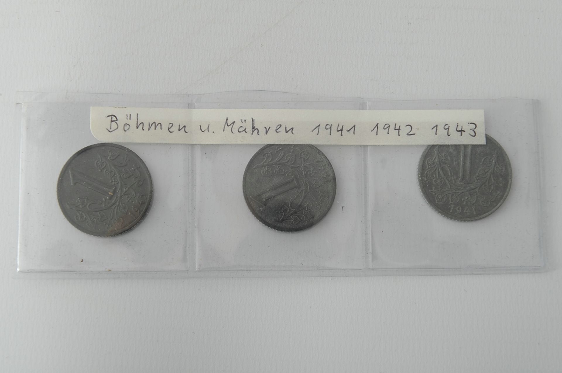 Kleine "Münzen und Medaillen" - Sammlung aus aller Welt, in Alukoffer: USA - Jahressatz 2005, China - Image 5 of 6
