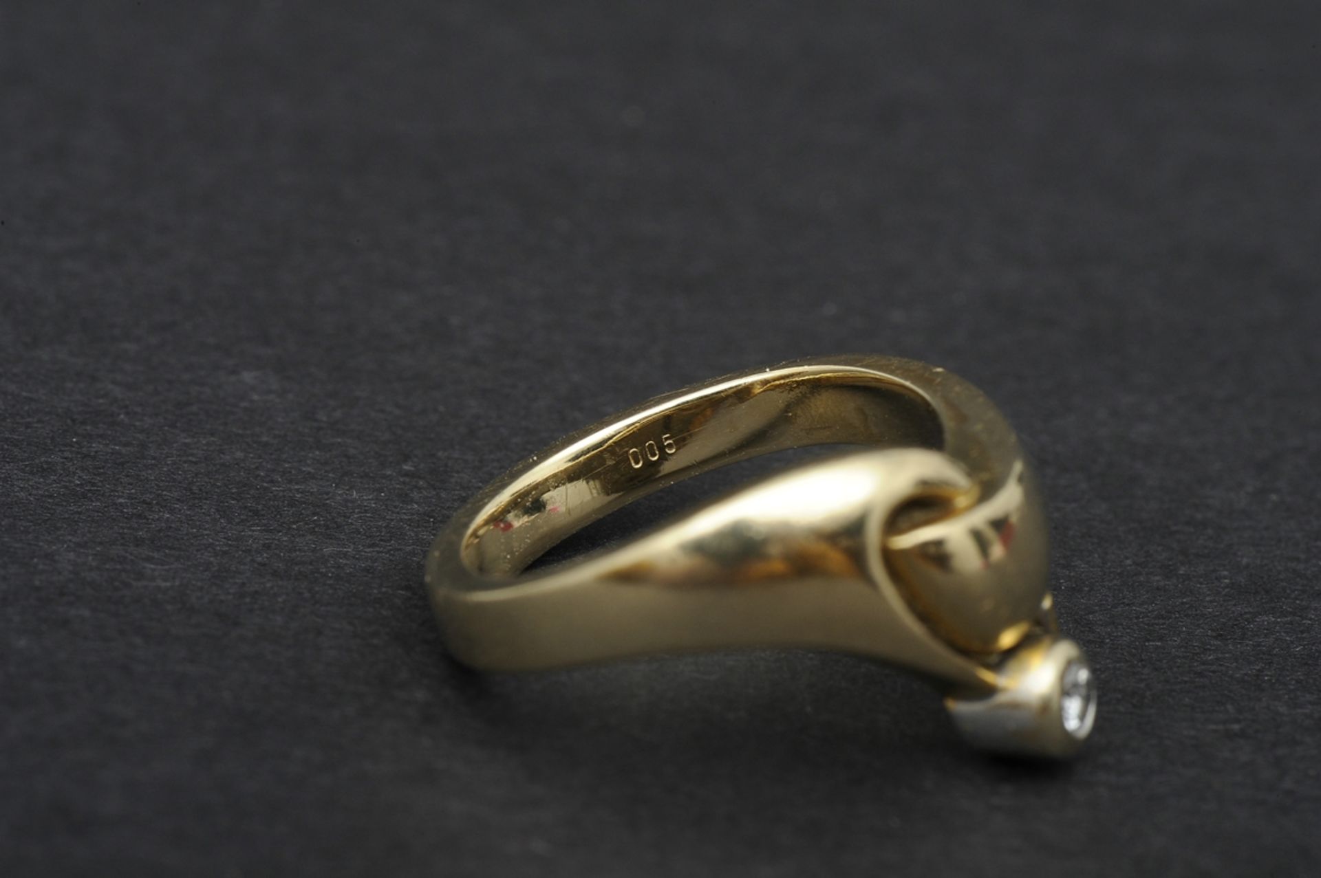 Zeitlos eleganter 585er Gelbgold-Damenring, ca. 6 gr. schwerer Ring mit Brillant von 0,05 ct., in - Image 7 of 7