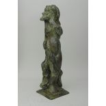 "Androgynes Wesen", grünlich patinierter Bronzehohlguss, auf quadratischer Plinthe. Stehende, nackt