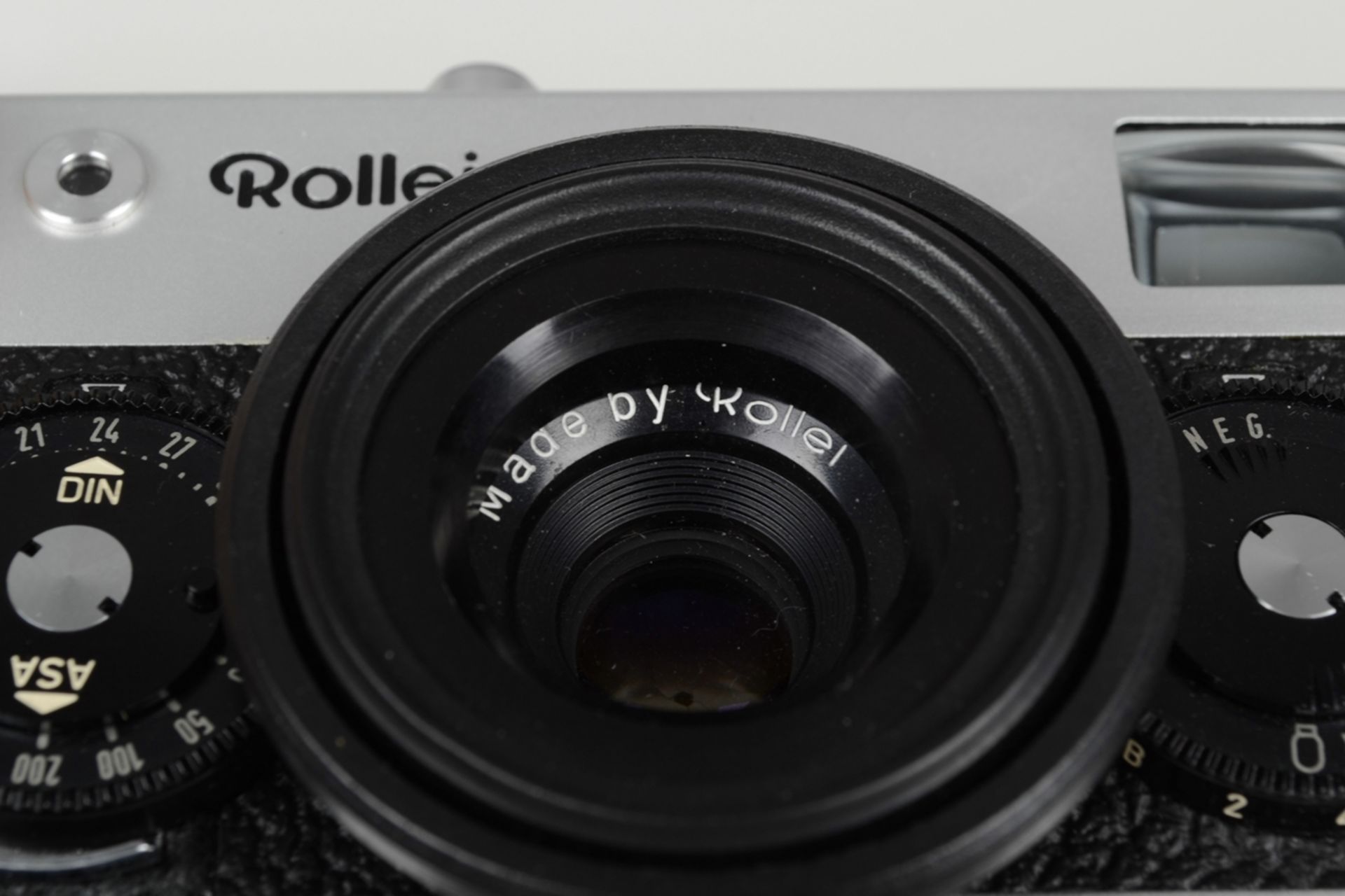 2 ältere Photokameras: 1x Rollei 35 T, 1x Minox 1: 3,5/ f= 15 mm. Beide ungeprüft. Optisch schöner - Image 5 of 15