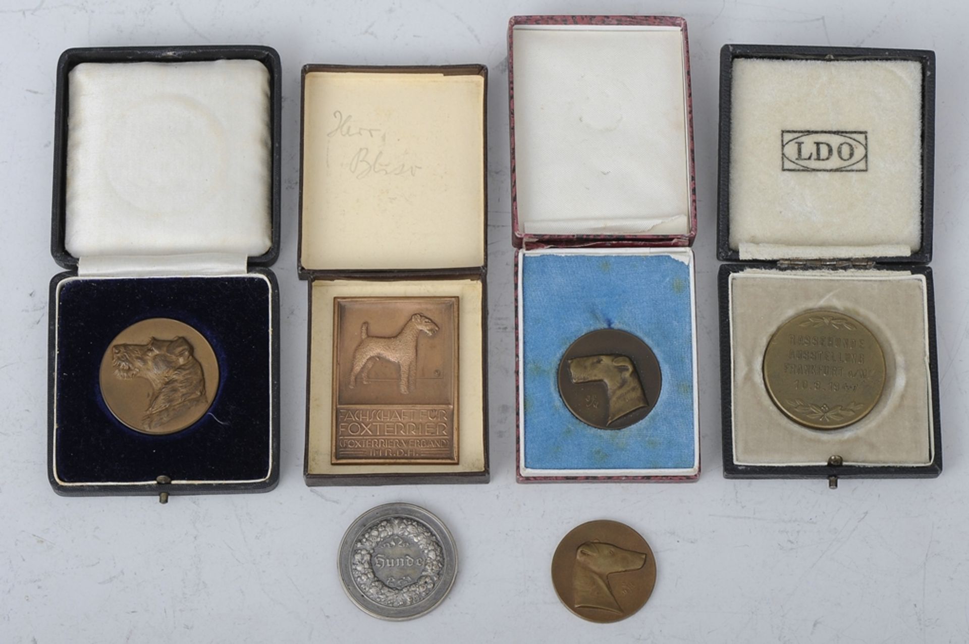 6teilige Sammlung verschiedener Medaillen eines Hundezüchters, u.a. "2. Reichstierschau 1934", bzw.