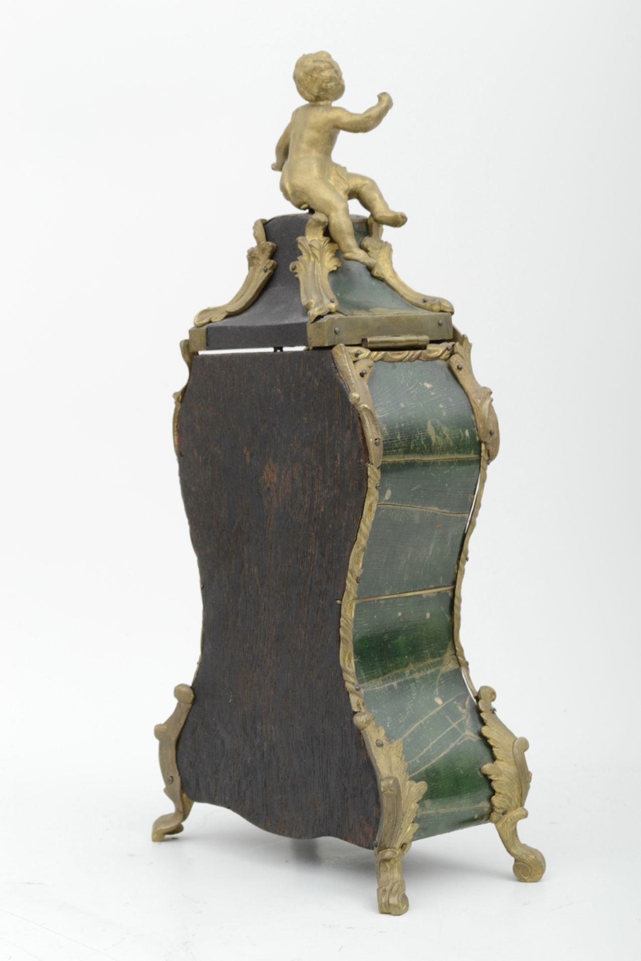Dekorative Tischuhr um 1900/20, grünlich gebeiztes, lackiertes Holzgehäuse mit dekorativem Messingb - Image 9 of 9