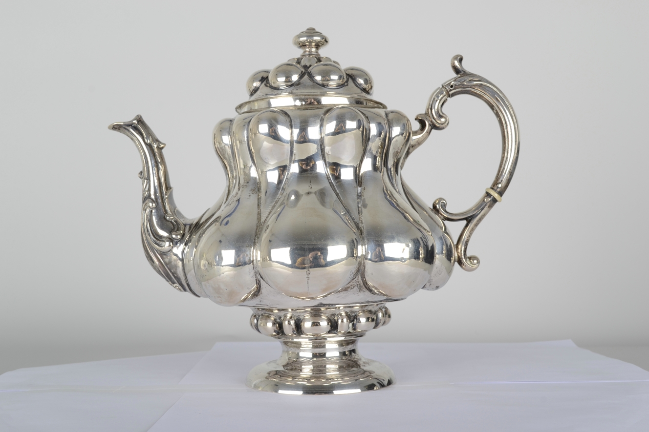 Kernstück, 800er Silber, Kaffee- und Teekanne mit scharnierten Deckeln, Sahnekännchen und Zuckersch - Image 9 of 25
