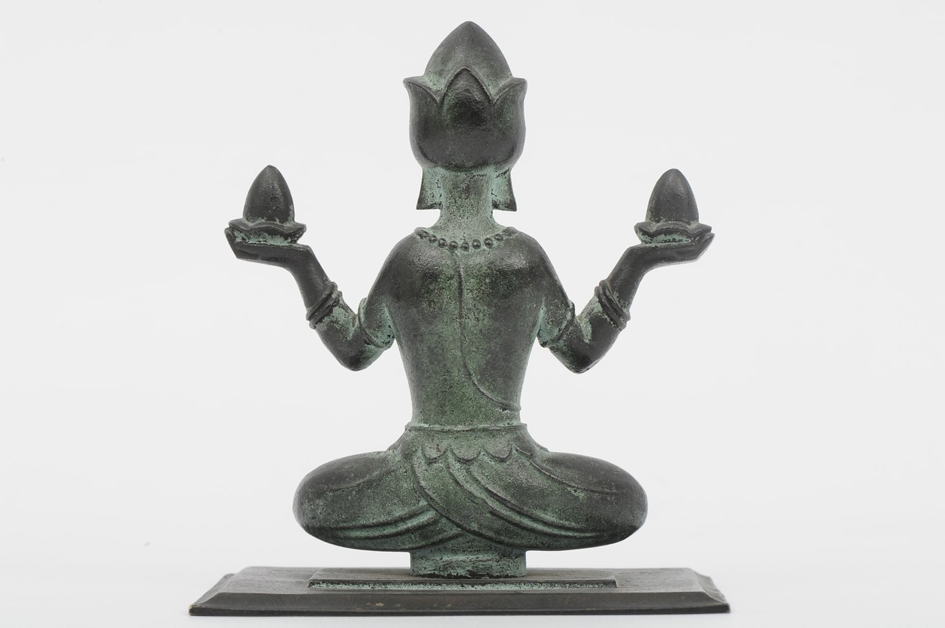 "DEM ERFOLGREICHEN FÖRDERER DER MARKE SPRENGEL" - grünlich, braunschwarz patinierte Buddhafigur auf - Image 4 of 11