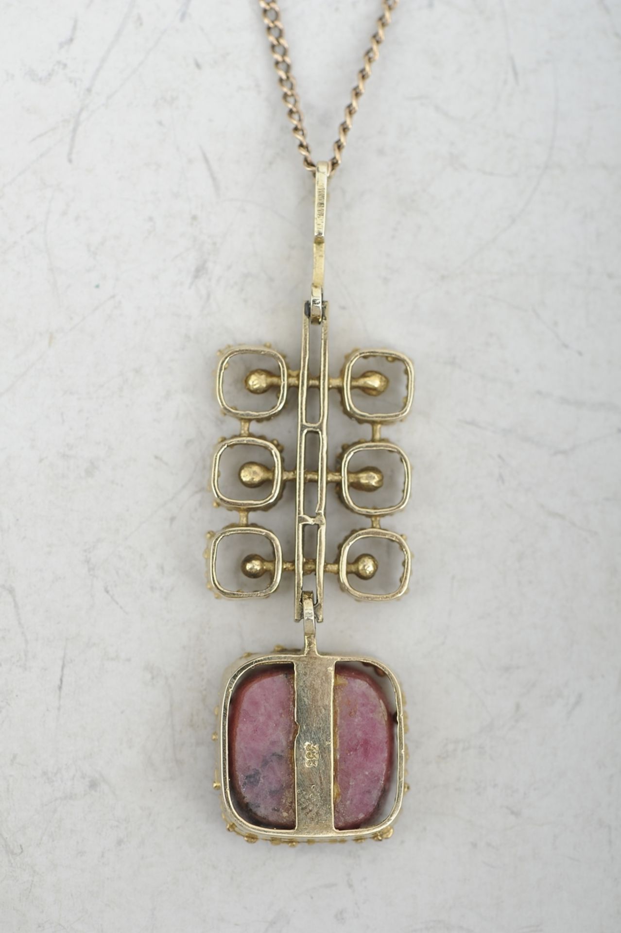 Kette mit Rhodonitanhänger, 333er Gelbgold, Länge gesamt ca. 61,5 cm, brutto ca. 11 gr. Der Anhänge - Bild 4 aus 5