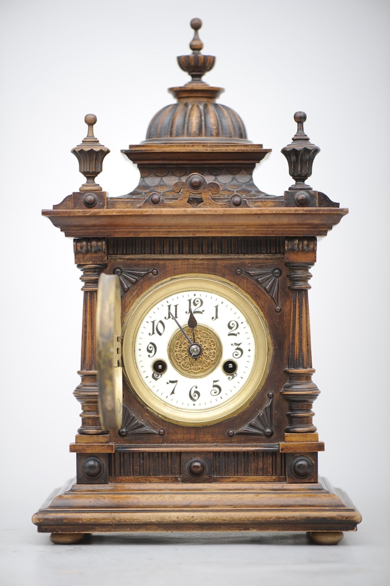 Kaminuhr, Historismus - "The Greenwich Clock" - aufwändig mit "Dachschindeln" und Türmchenabschlüss - Image 2 of 14
