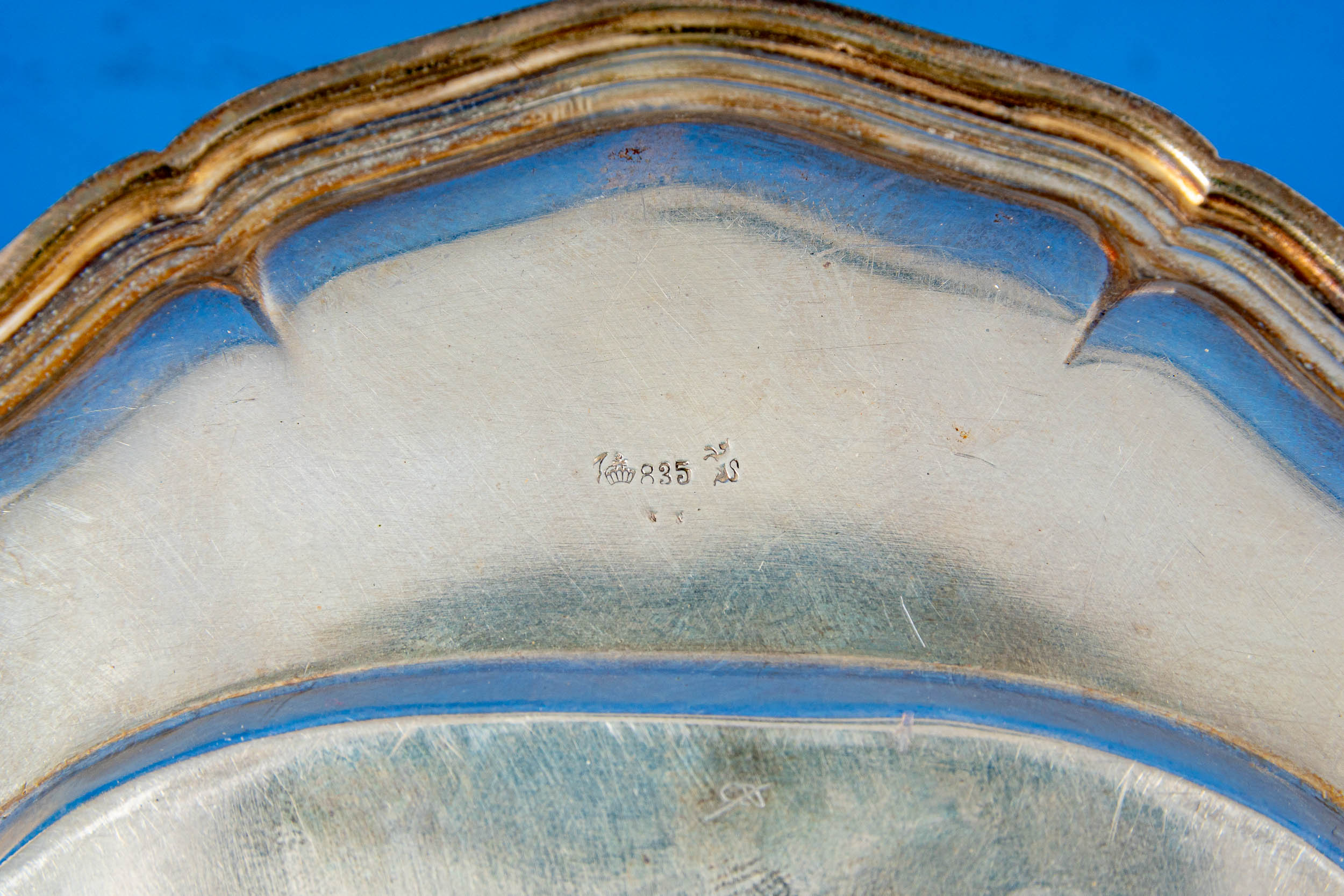 Kleines ovales 835er Silbertablett mit leichter Vertiefung, ca. 110 gr., ca. 15,5 x 21,5 cm, Modell - Image 5 of 5