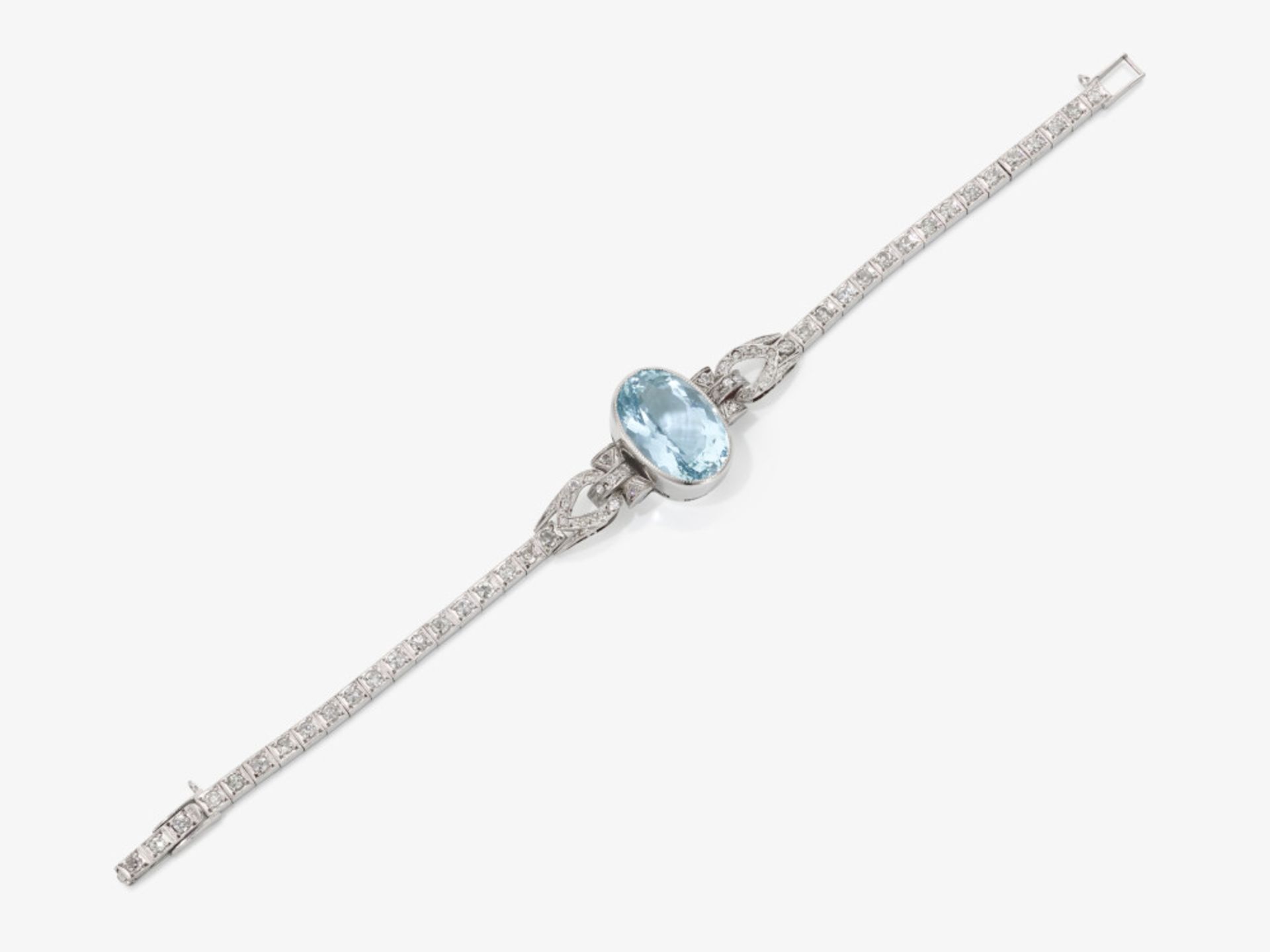 Historische Cocktail - Armband verziert mit einem azurblauen Aquamarin und Diamanten - Bild 3 aus 4