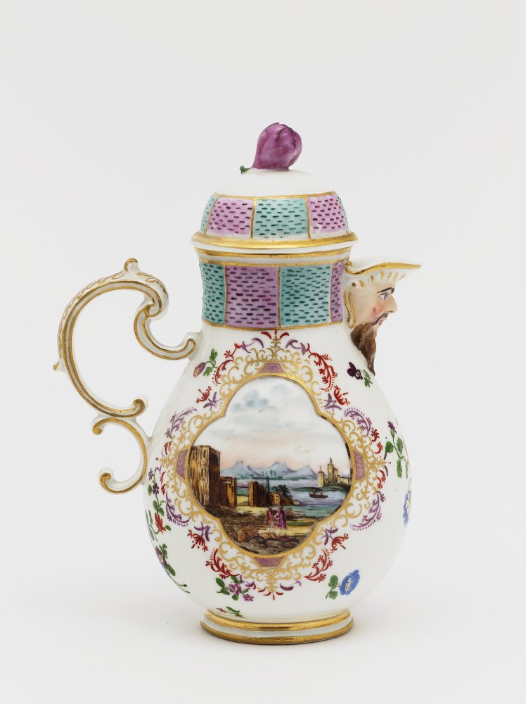 An oil jug - Image 6 of 6