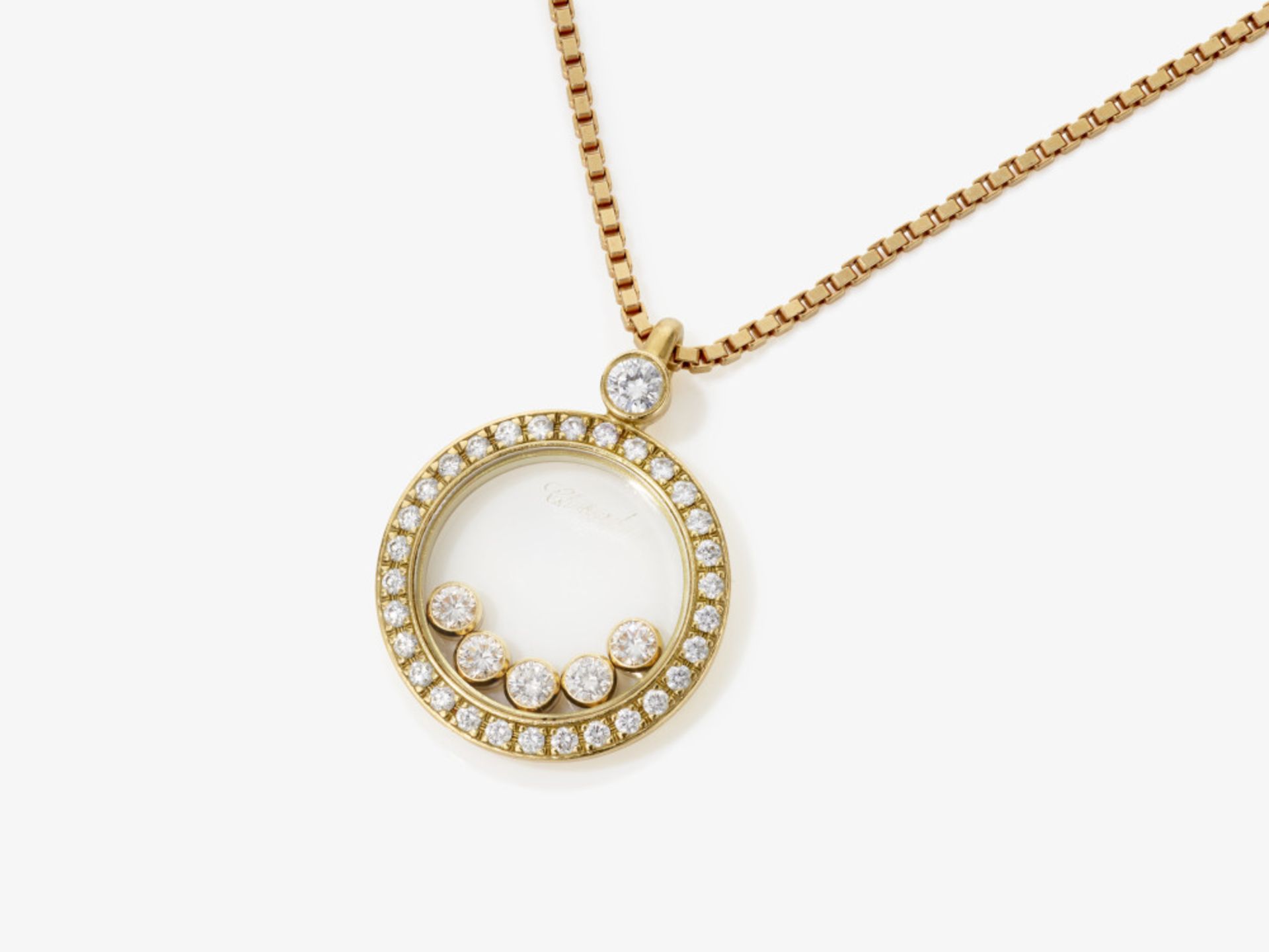 A pendant with brilliant-cut diamonds