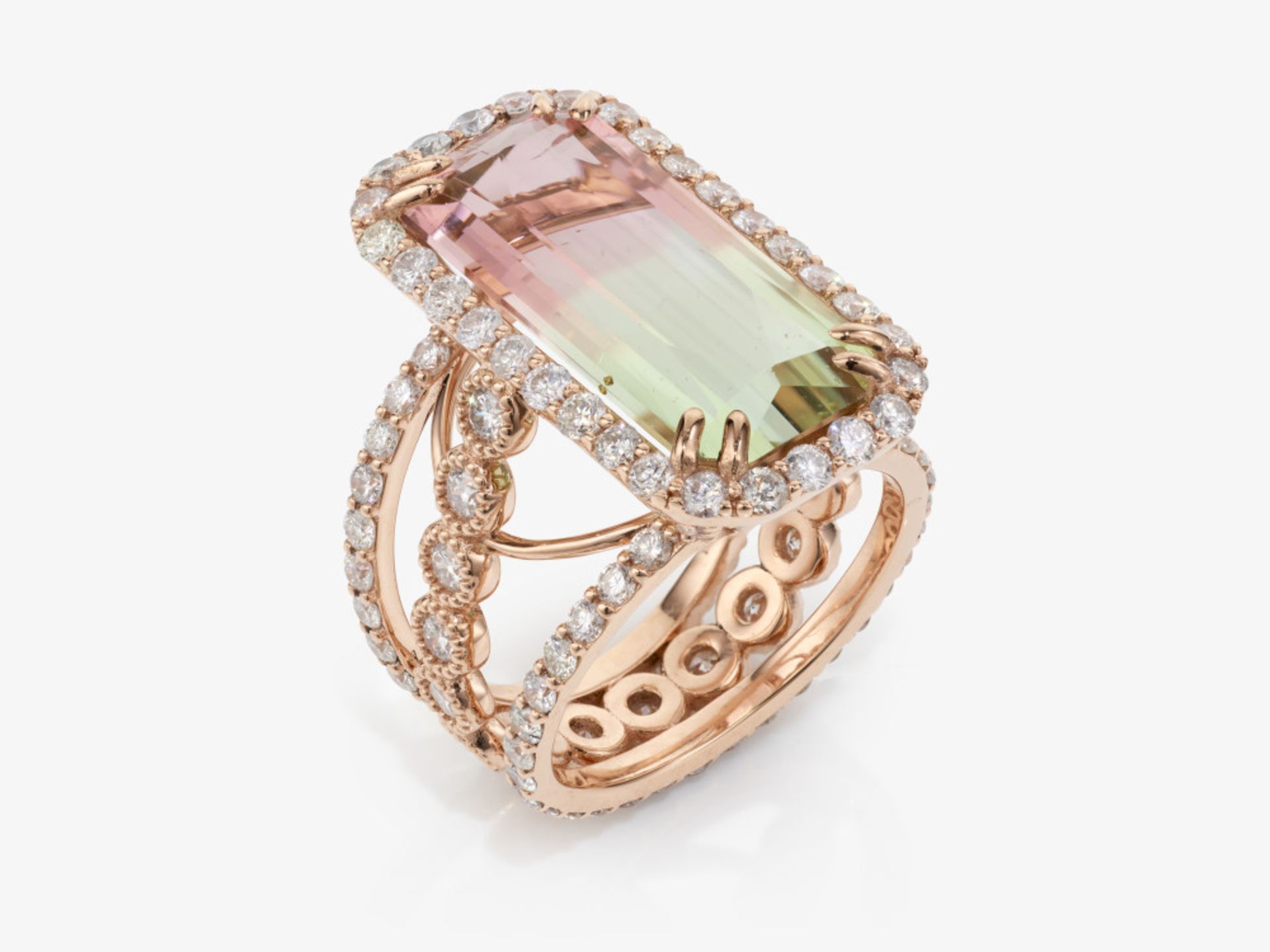 A ring with a tourmaline and brilliant-cut diamonds