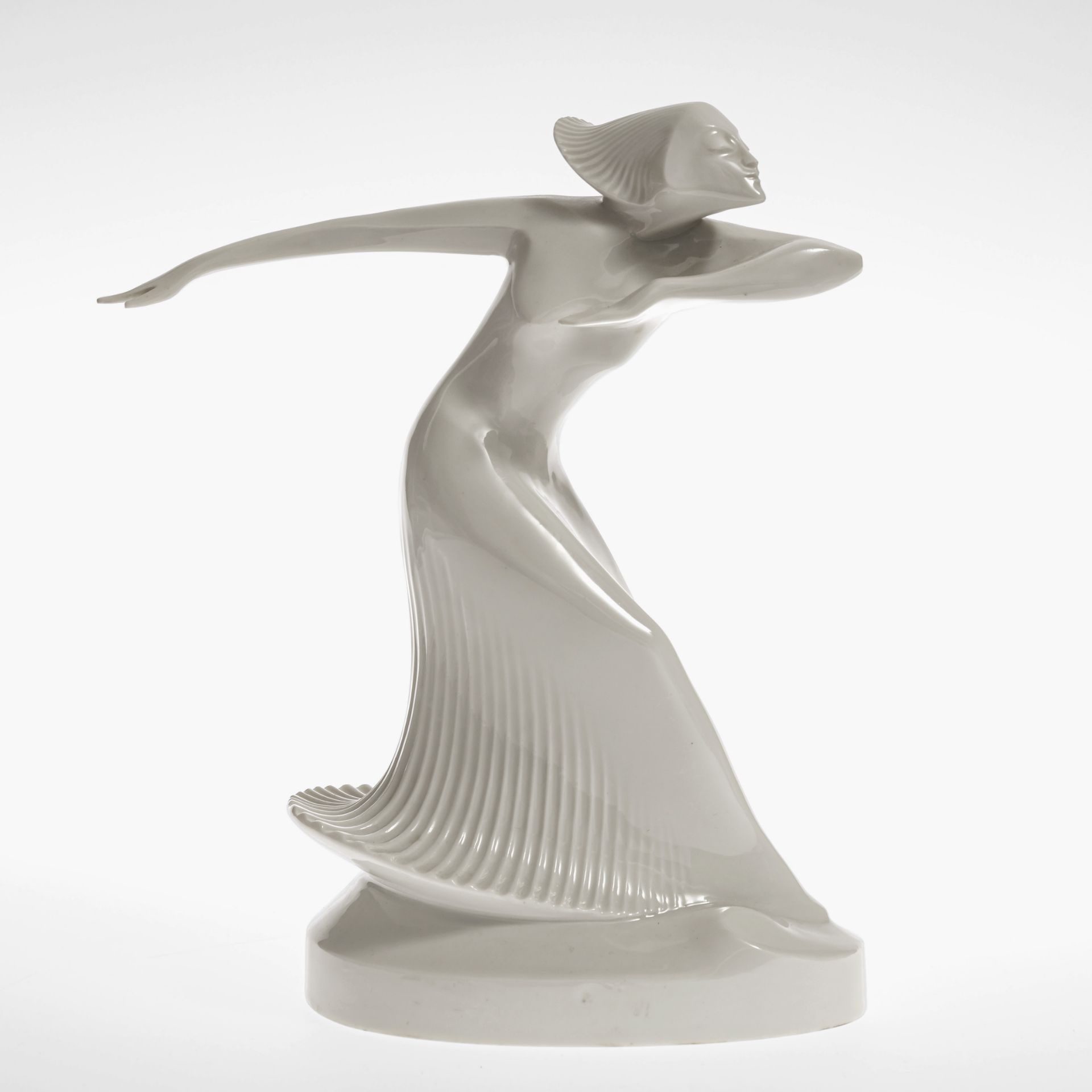 The dancer "Gertrud Leistikow" - Hutschenreuther, Selb-Bavaria, 1932-1940, design by Theo Vos, 1926