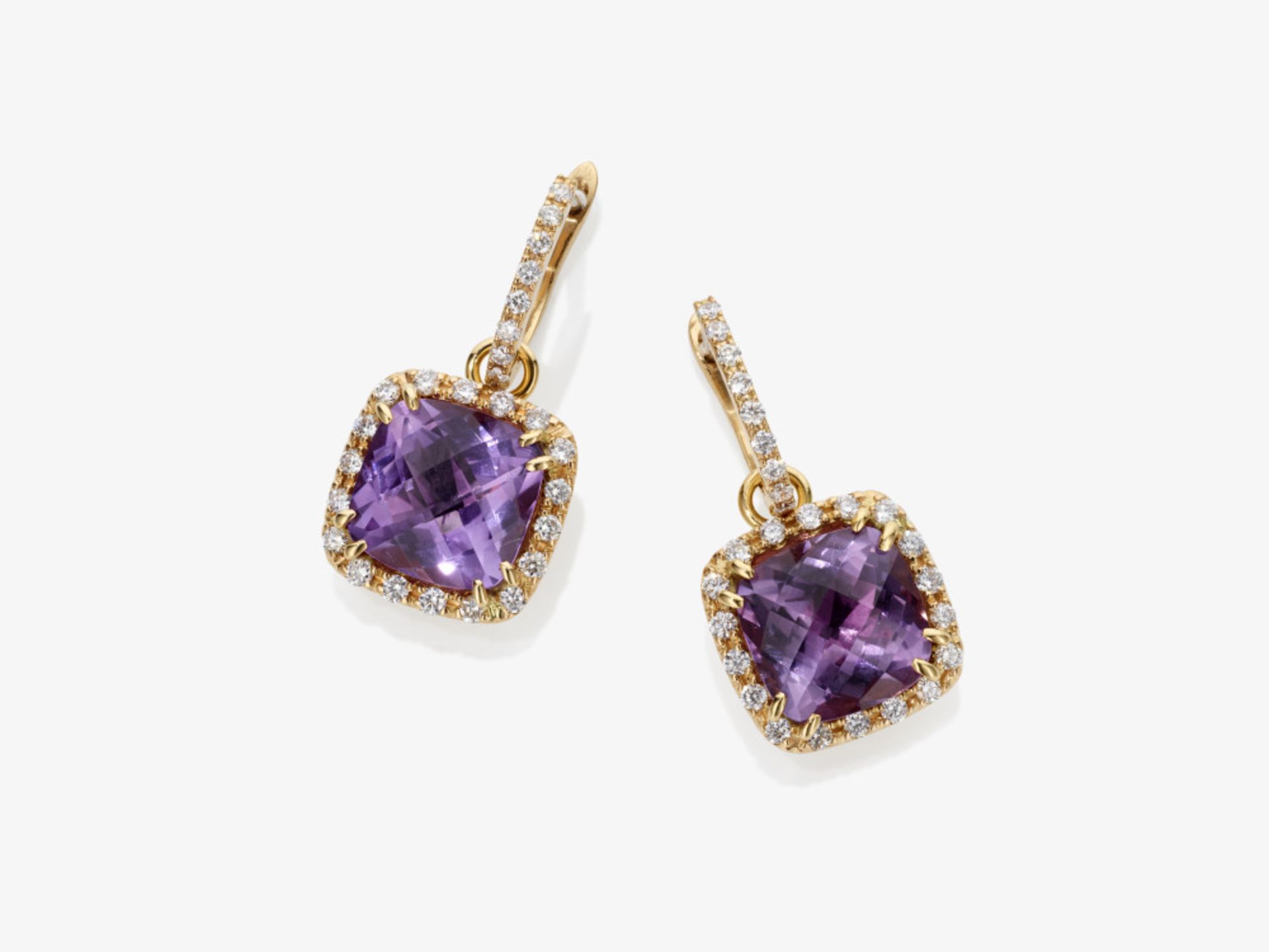 A pair of convertible drop earrings decorated with amethysts and brilliant-cut diamonds - Germany