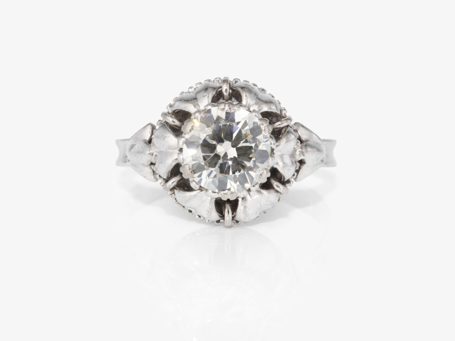 A solitaire ring - Image 2 of 2