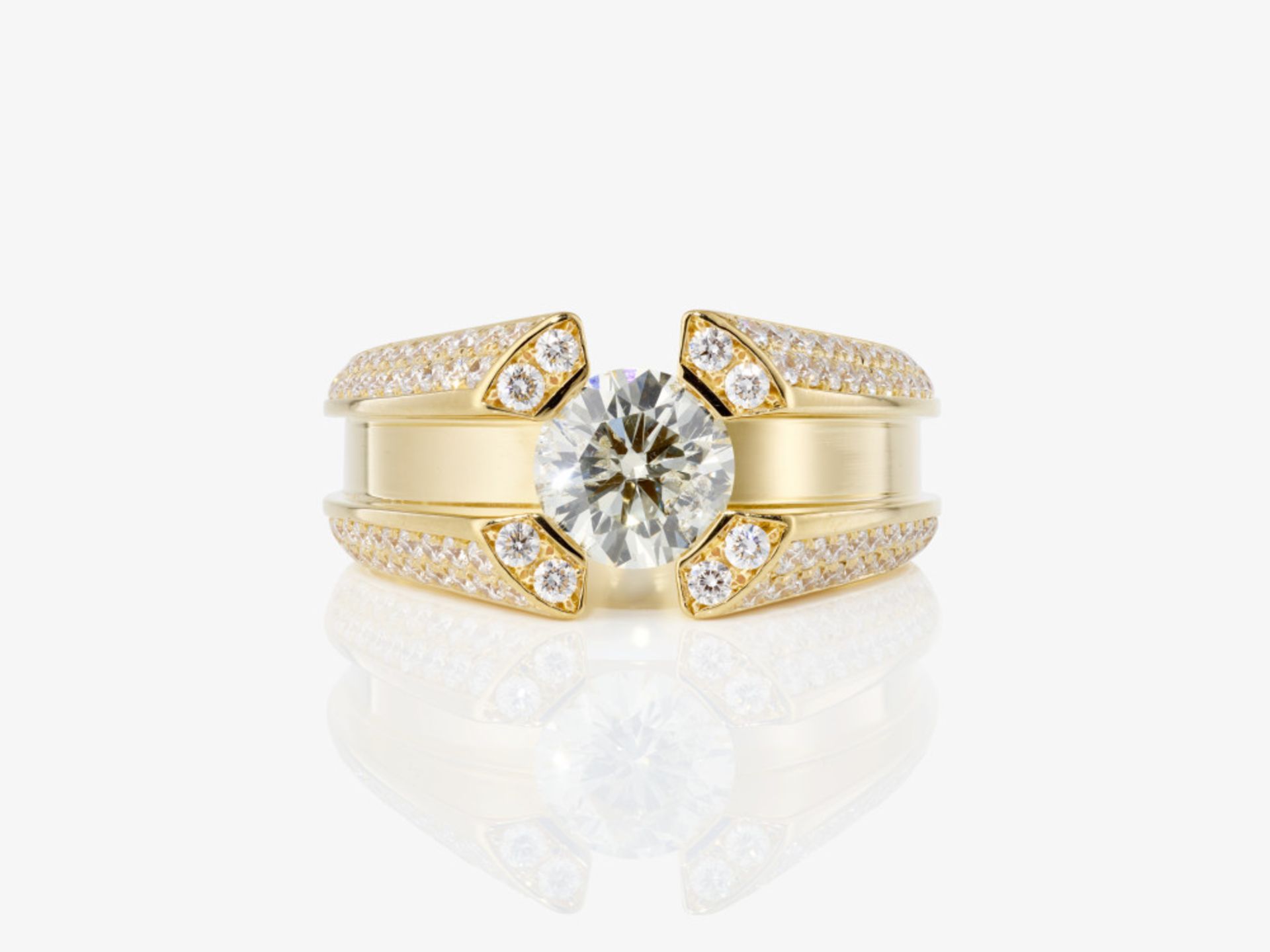 A gentlemens ring with brilliant-cut diamonds - Belgium, ANTWERP ATELIERS - Image 2 of 3
