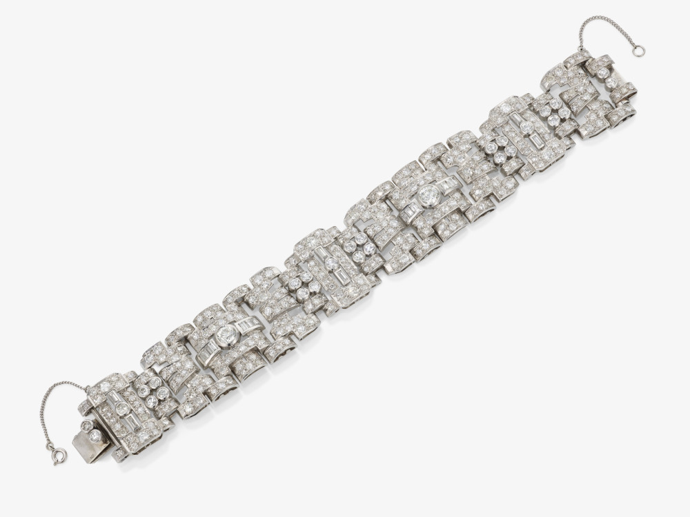 An Art Deco link bracelet decorated with diamonds in historical cuts - France, Paris, 1920s - Image 2 of 2