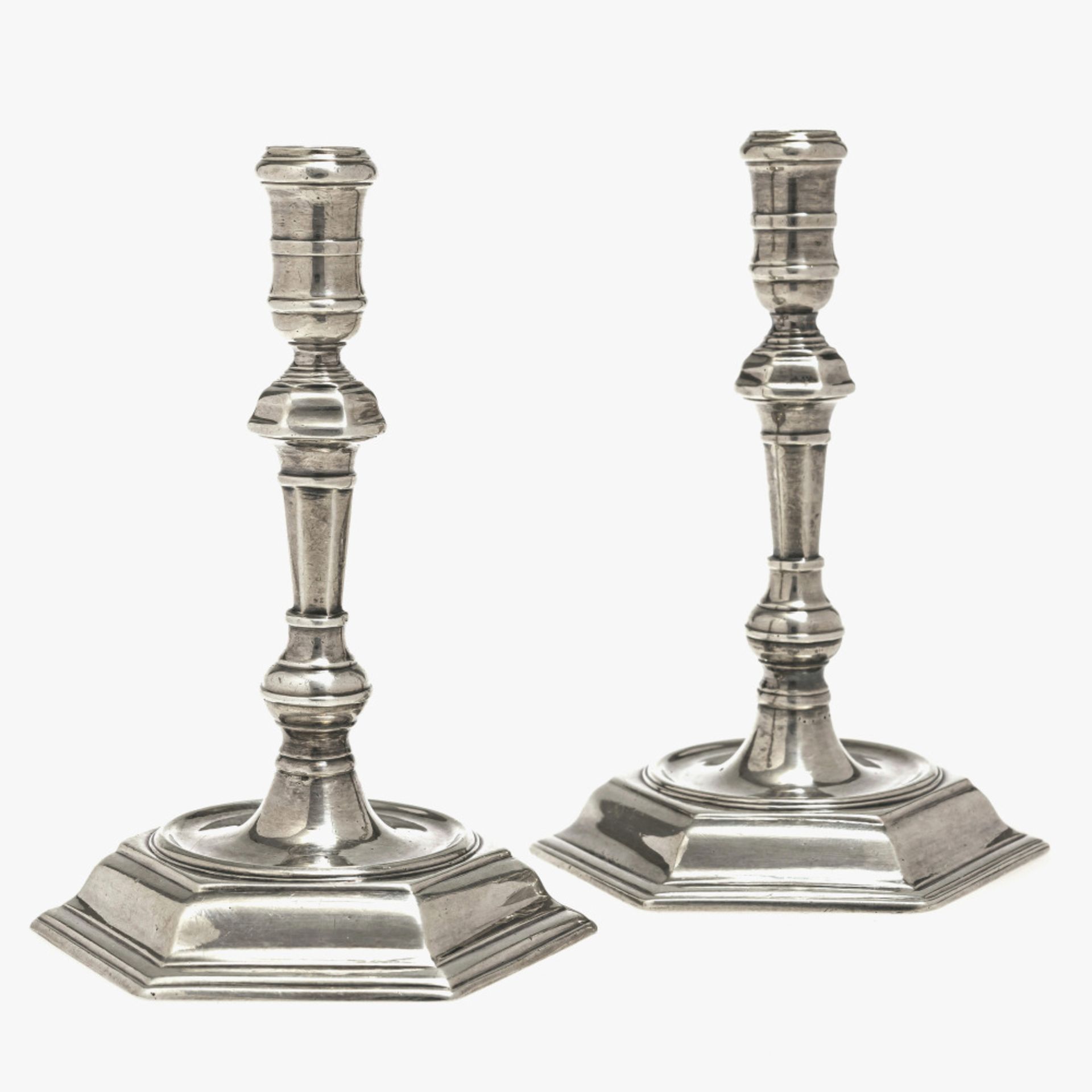 A pair of miniature candlesticks - London, 1724/1725, master I. B. (probably Joseph Bird)