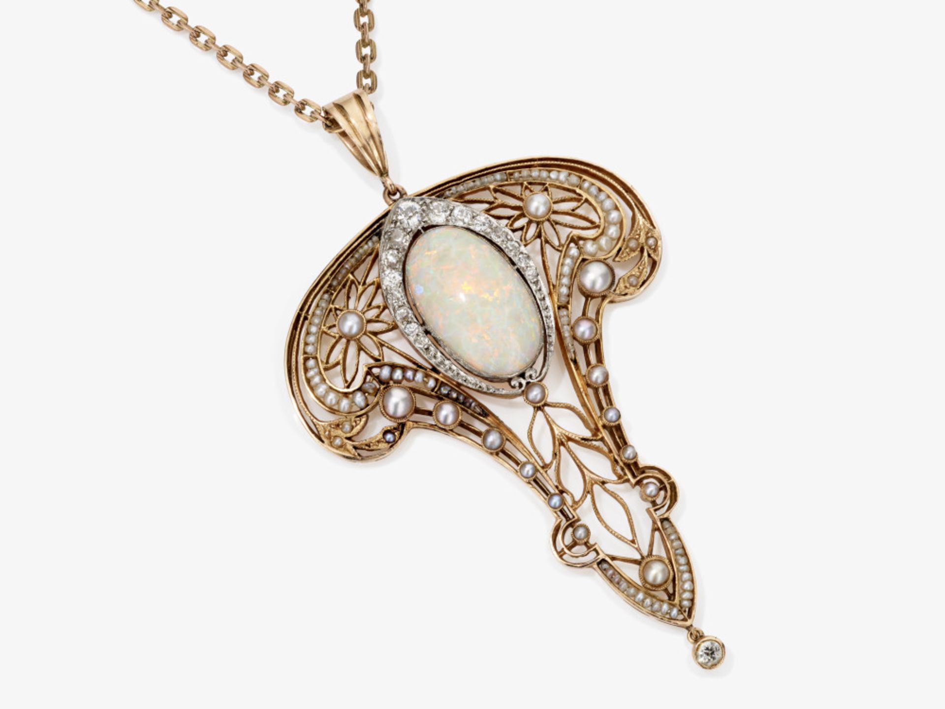 An exquisite pendant with a crystal opal and diamonds - Germany, circa 1900