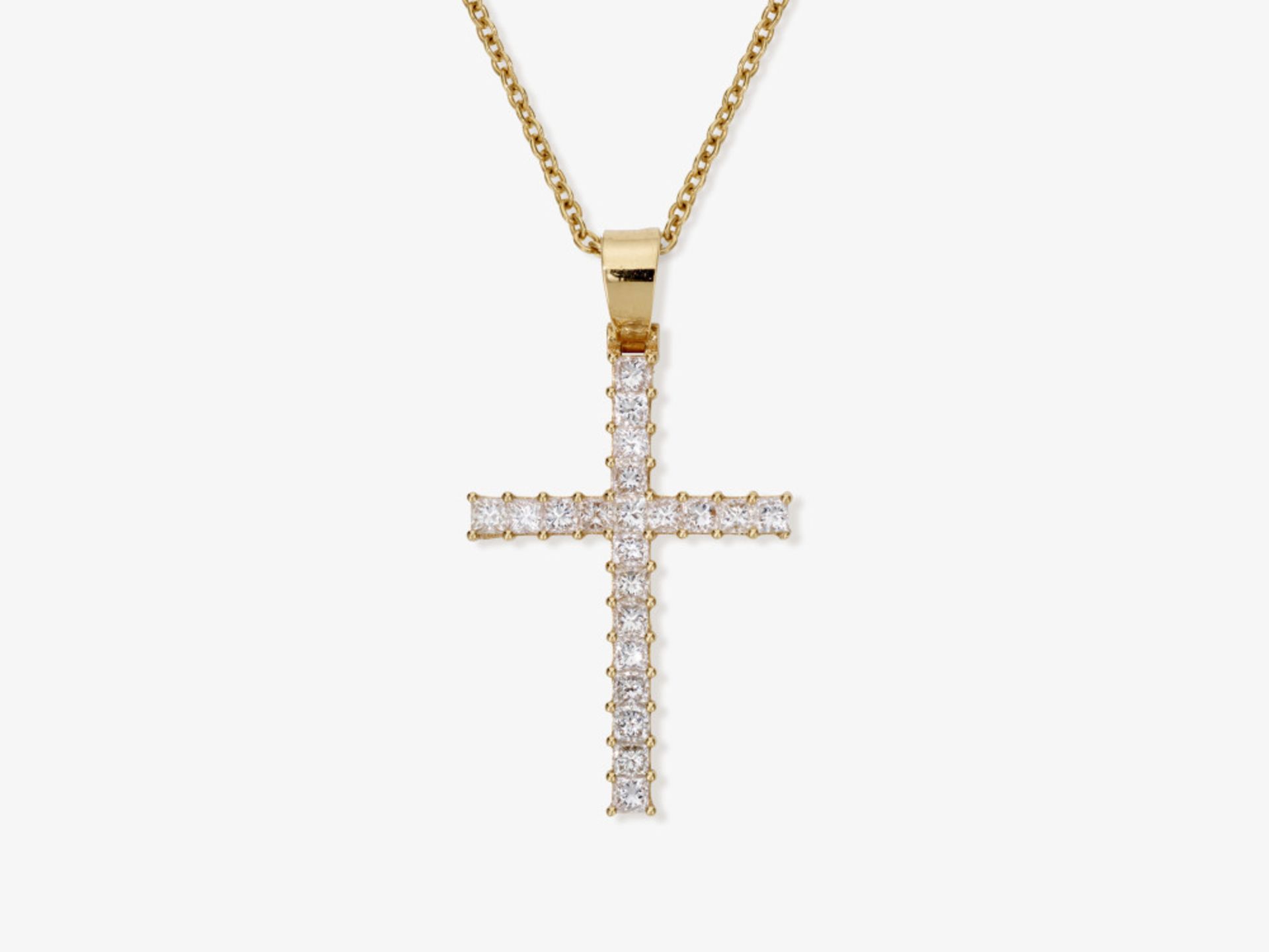 A cross pendant necklace decorated with princess-cut diamonds - Belgium