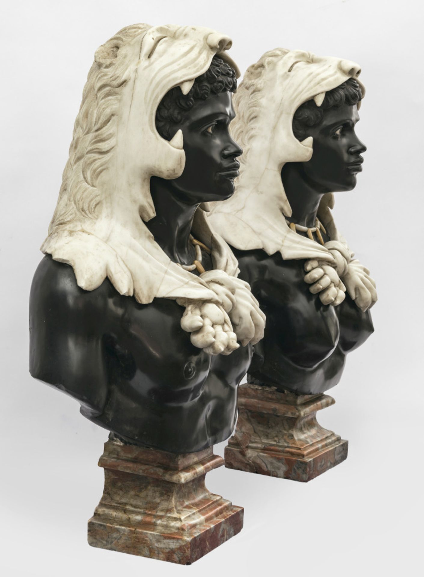 A pair of so-called blackamoor busts - Italy, 19th/20th century - Image 2 of 5