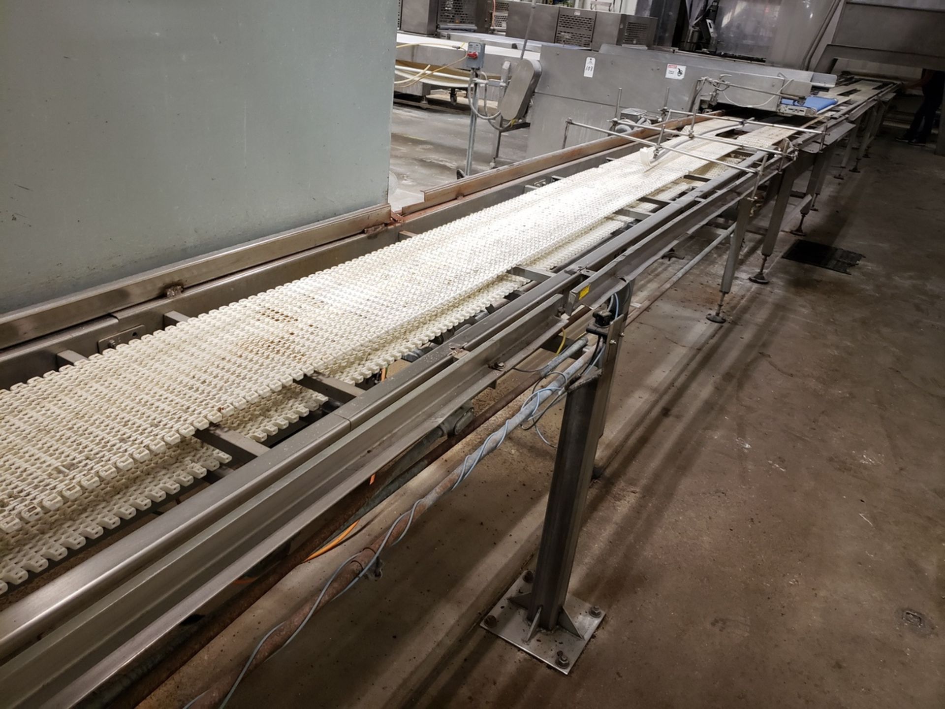 Pan Transfer Conveyor - Image 2 of 5